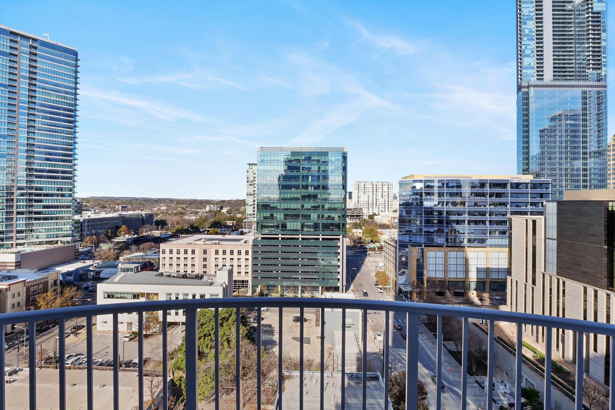 360 Nueces ST # 1318