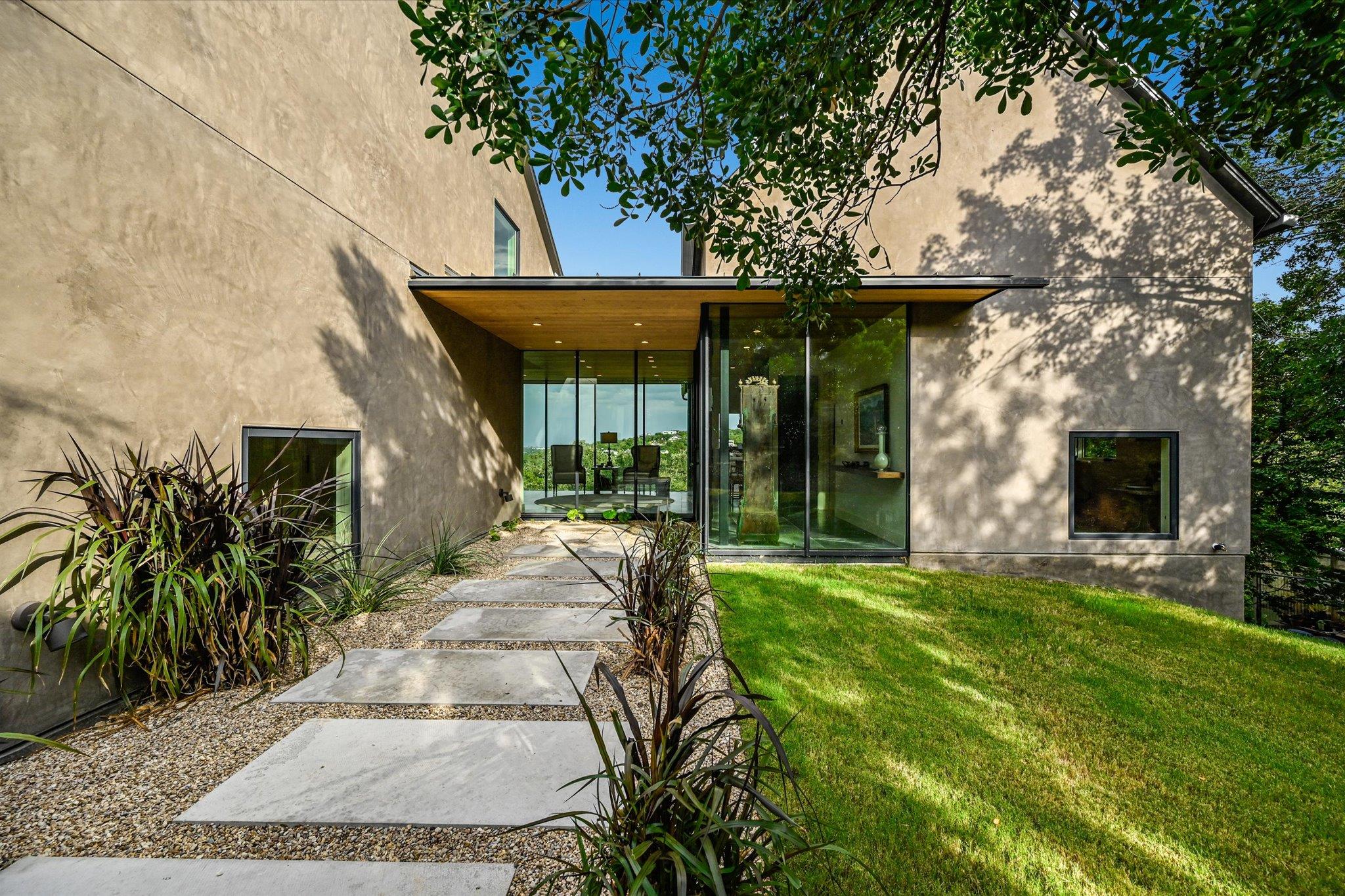 2405 Deer PASS