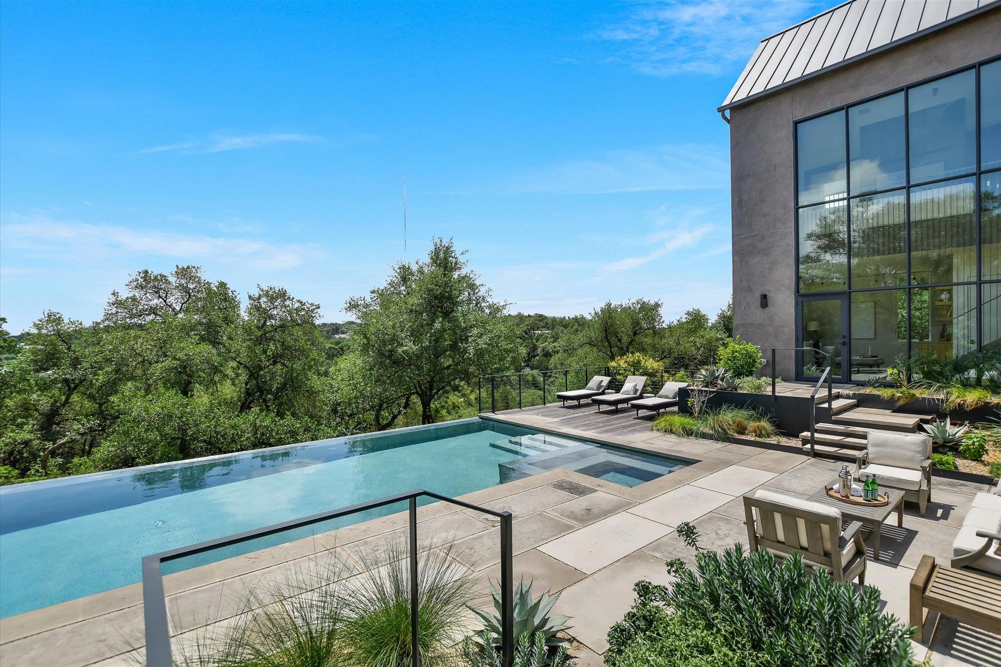 2405 Deer PASS