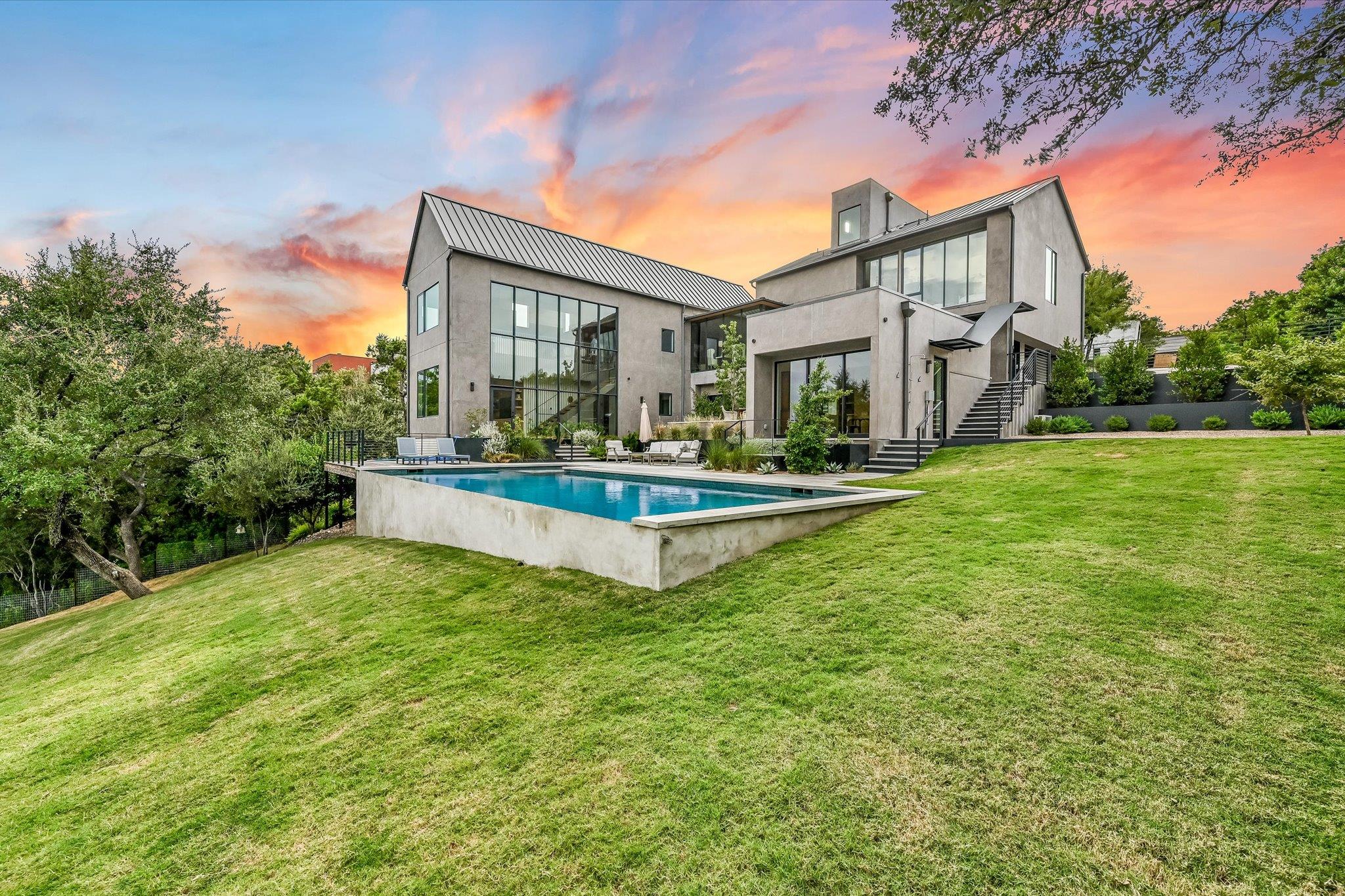 2405 Deer PASS