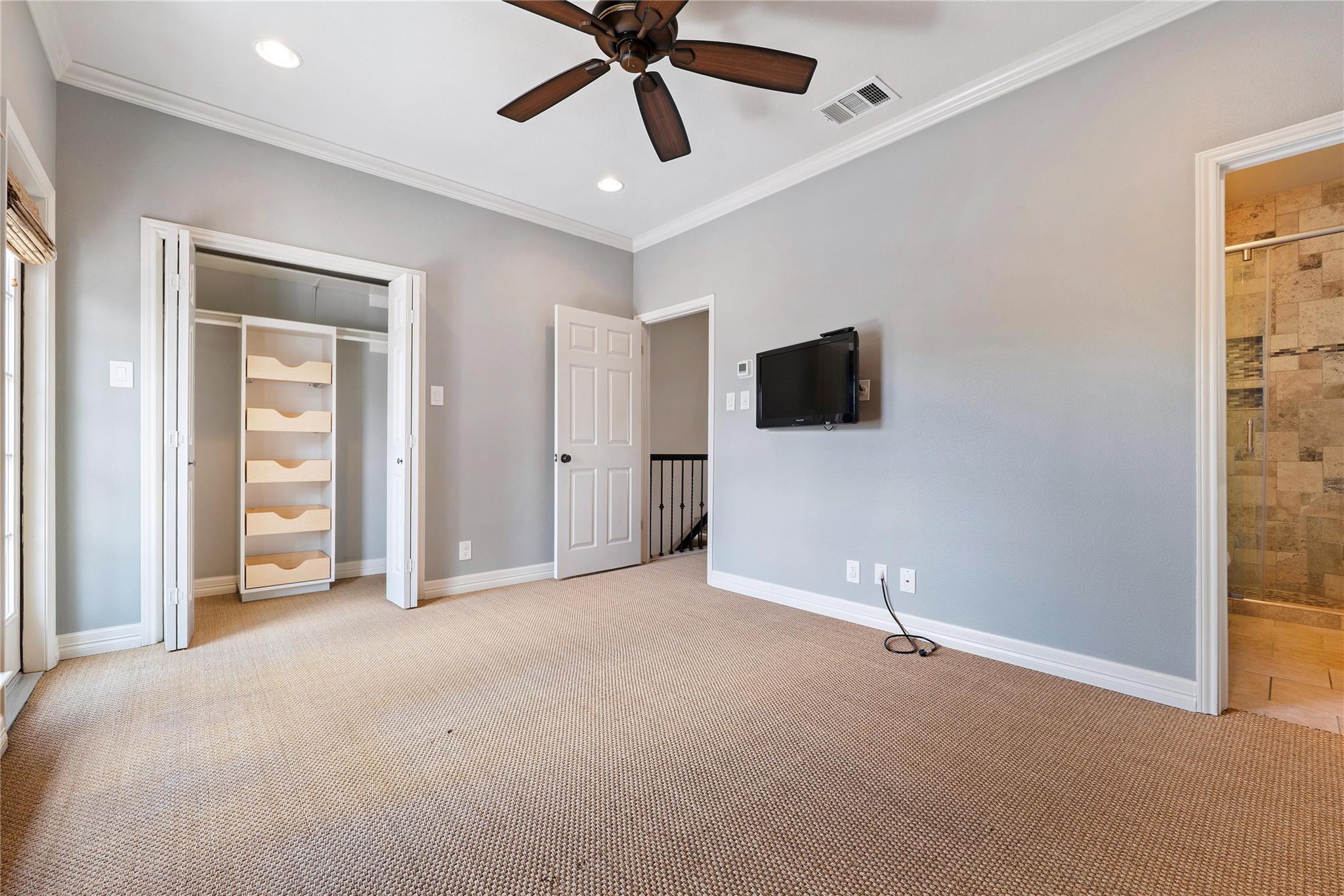 1307 Kinney Ave # 140