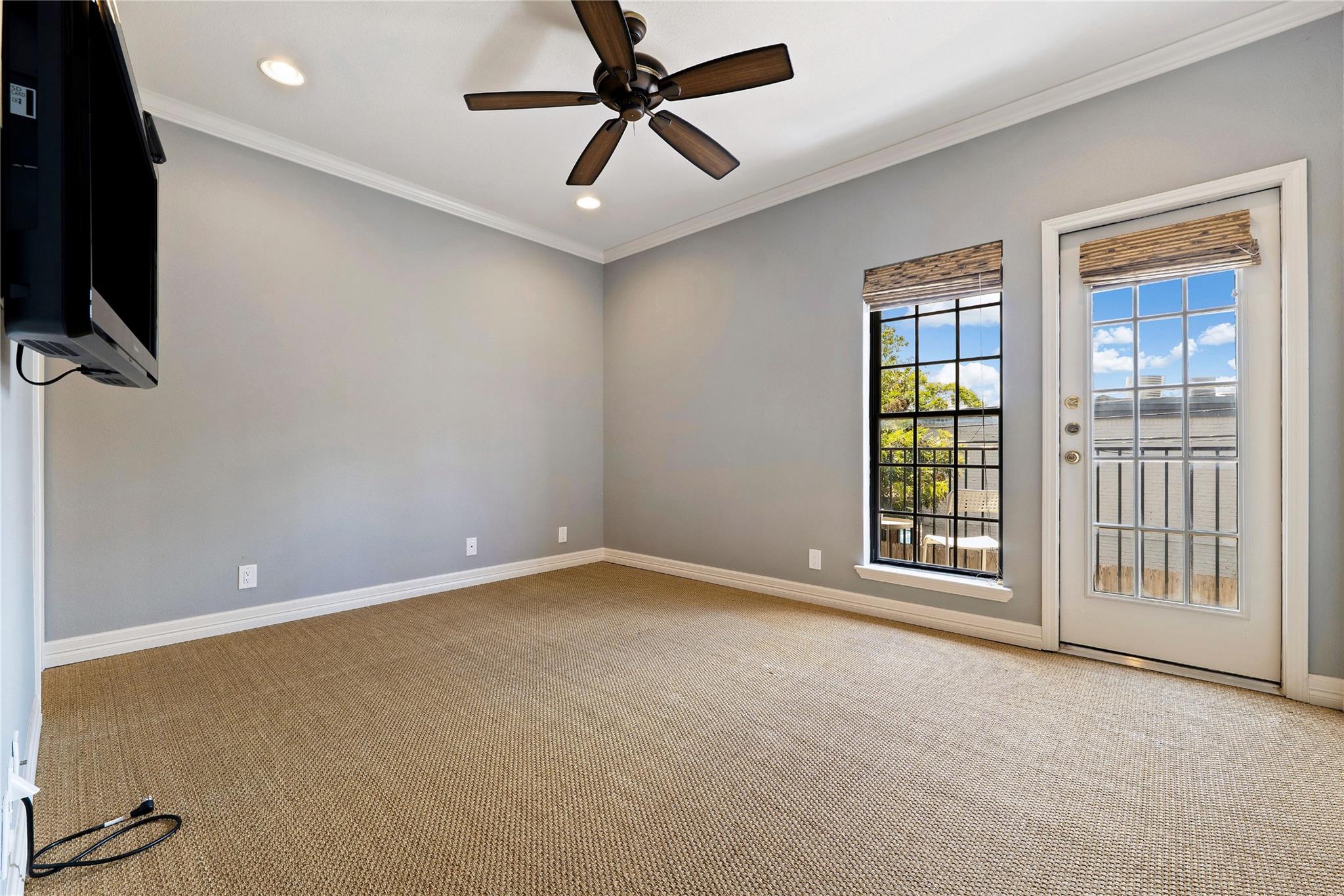 1307 Kinney Ave # 140