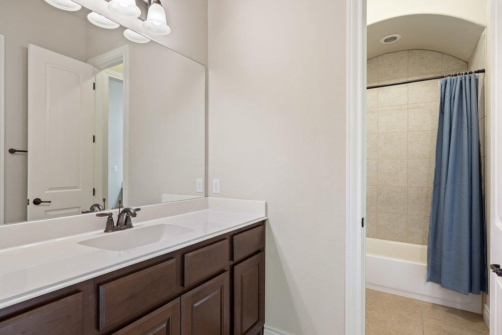265 Magnolia Blossom CV