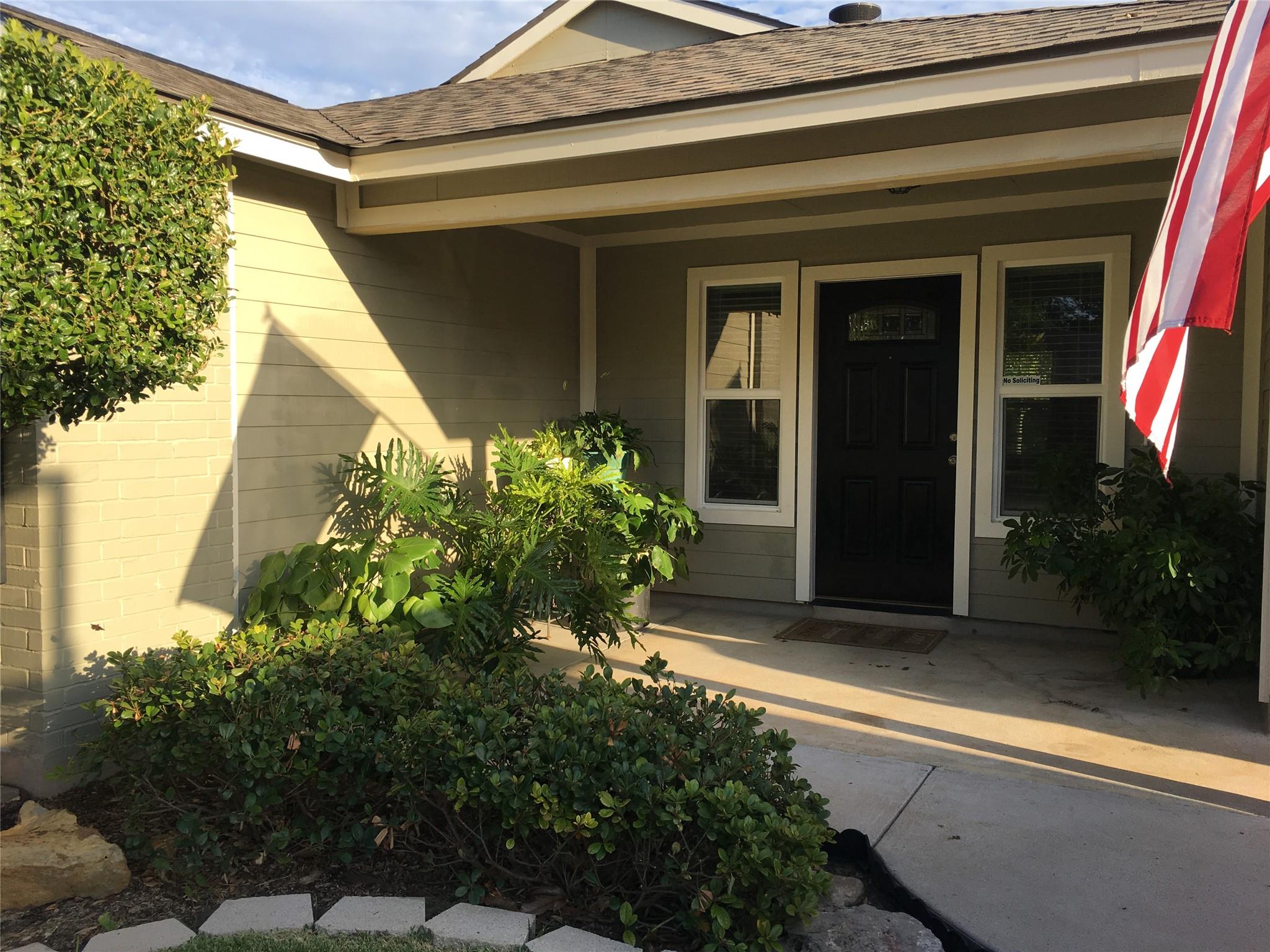 1403 Beth LN