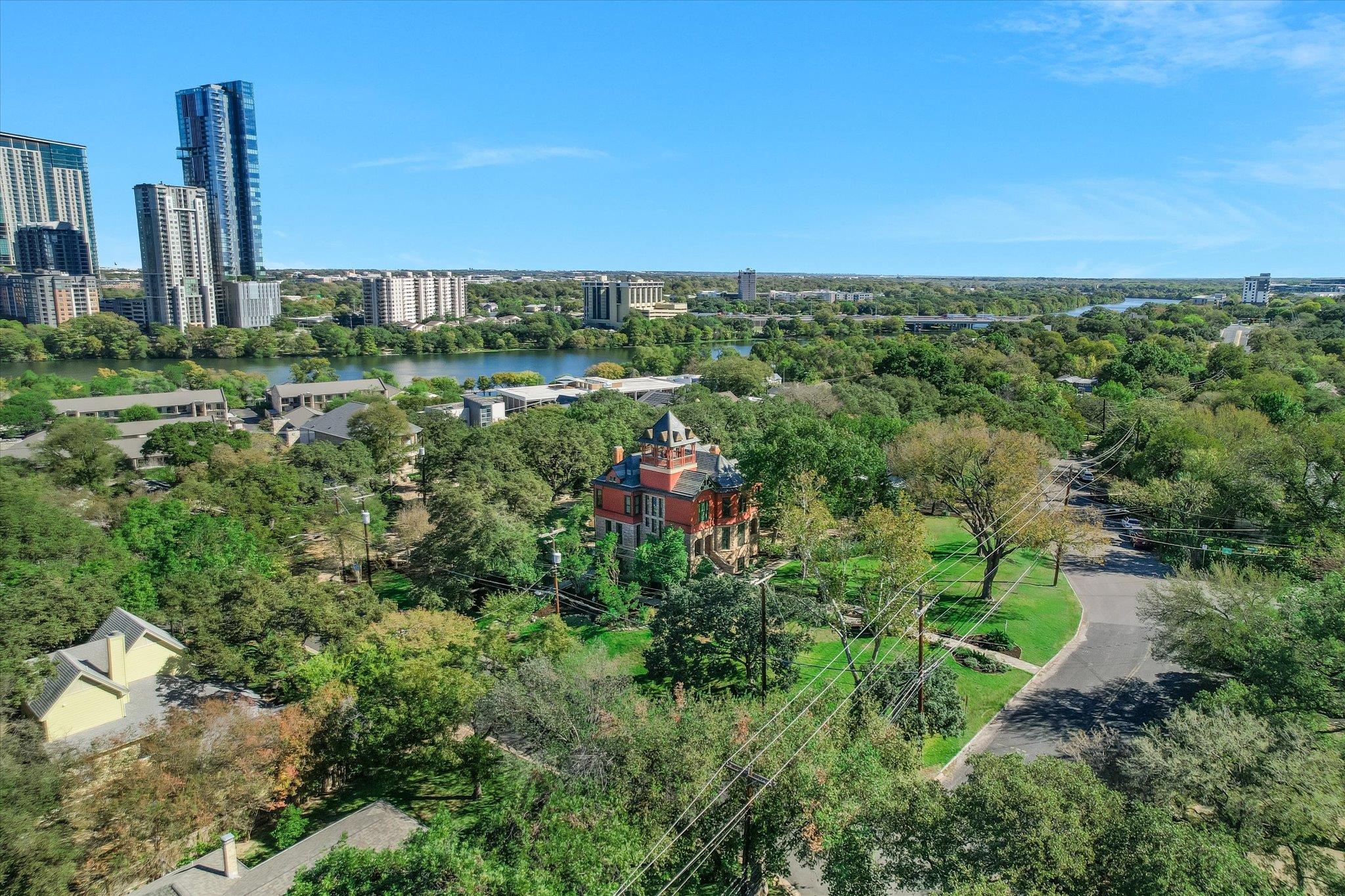 400 Academy DR