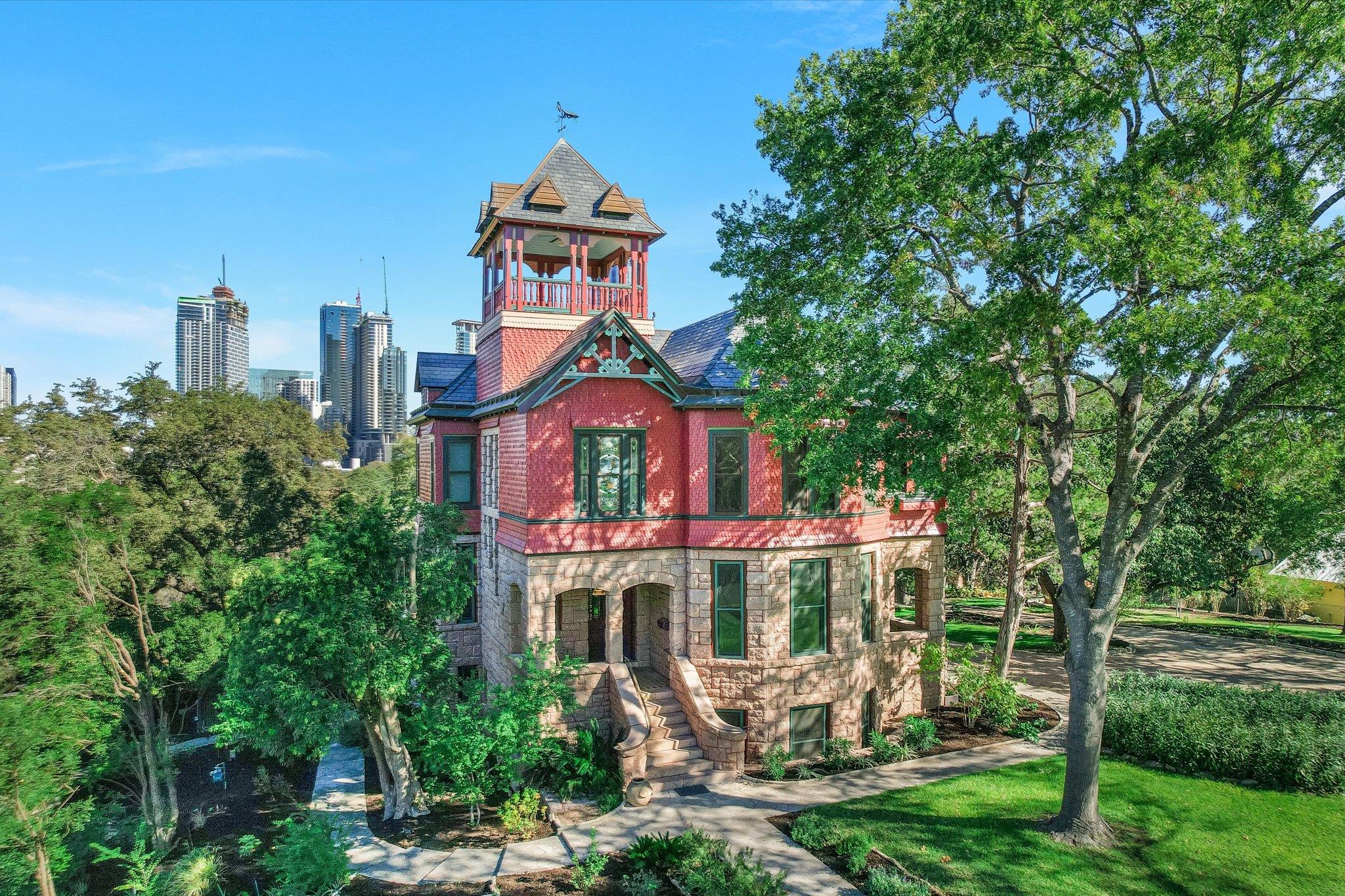 400 Academy DR