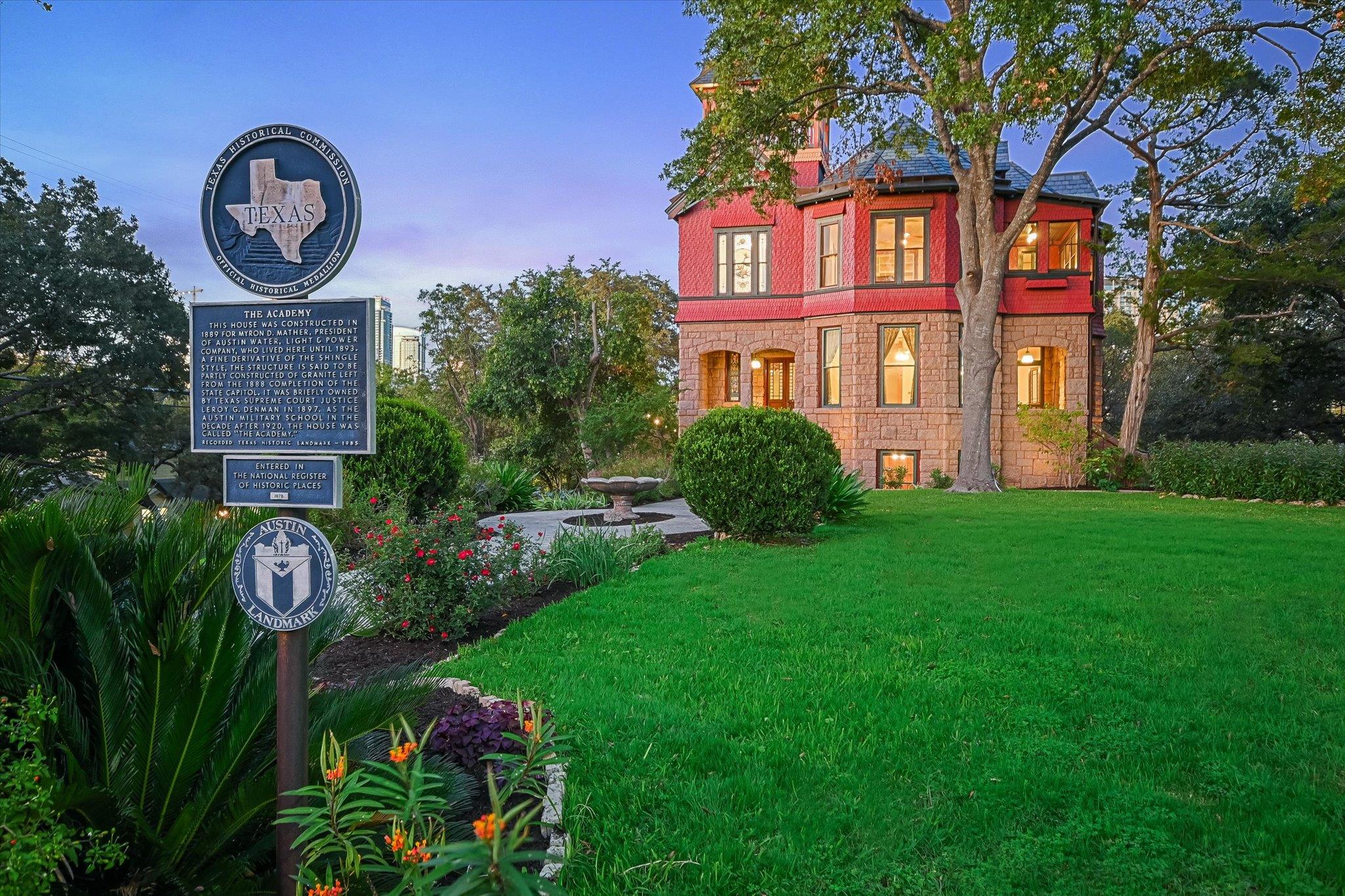 400 Academy DR
