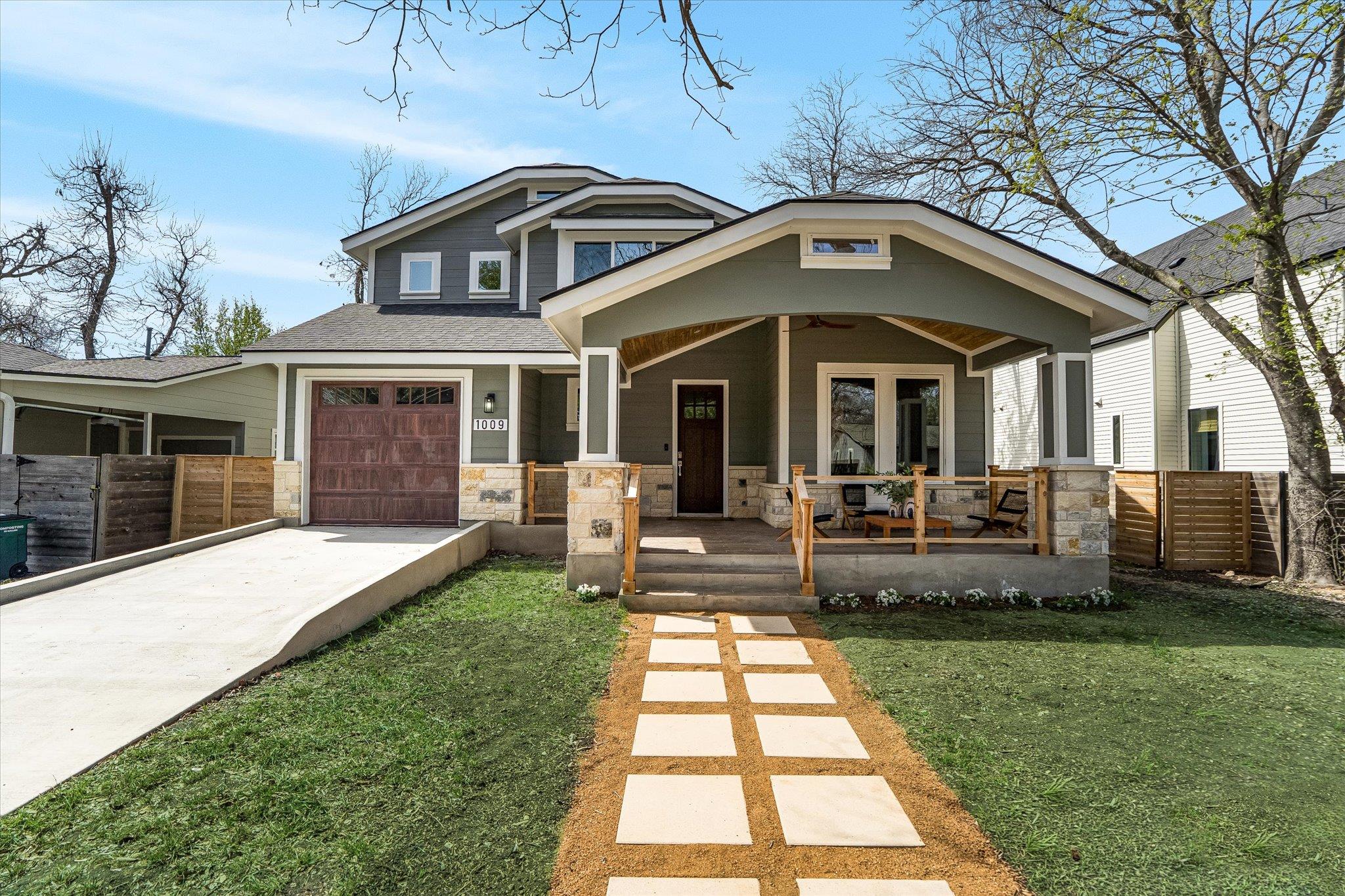 1009 Karen Ave