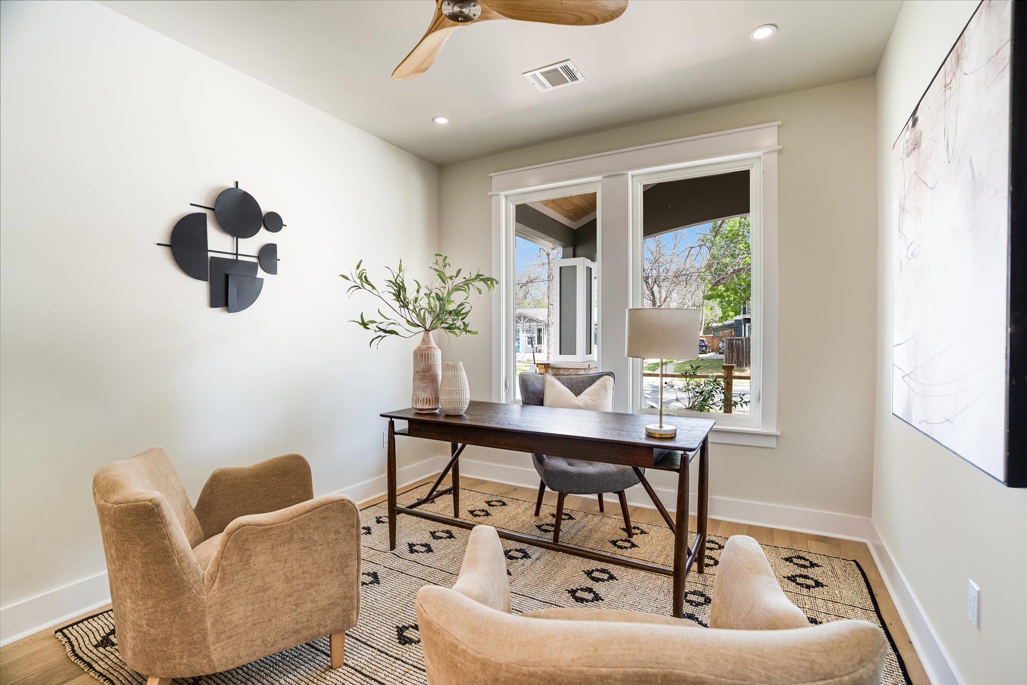 1009 Karen Ave