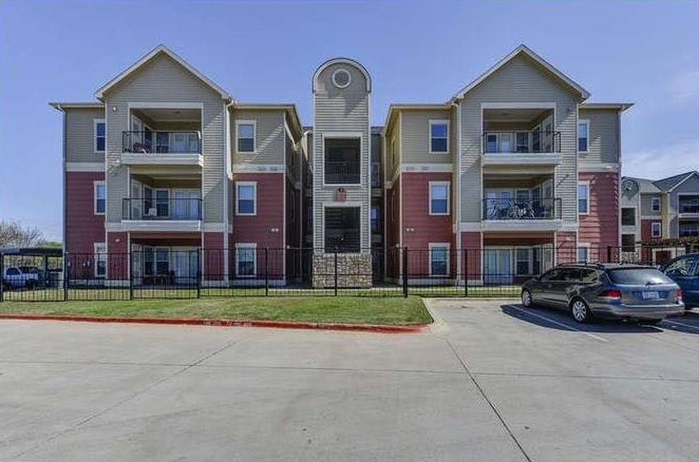 1901 Crossing Place # 3203 Unit: #3203