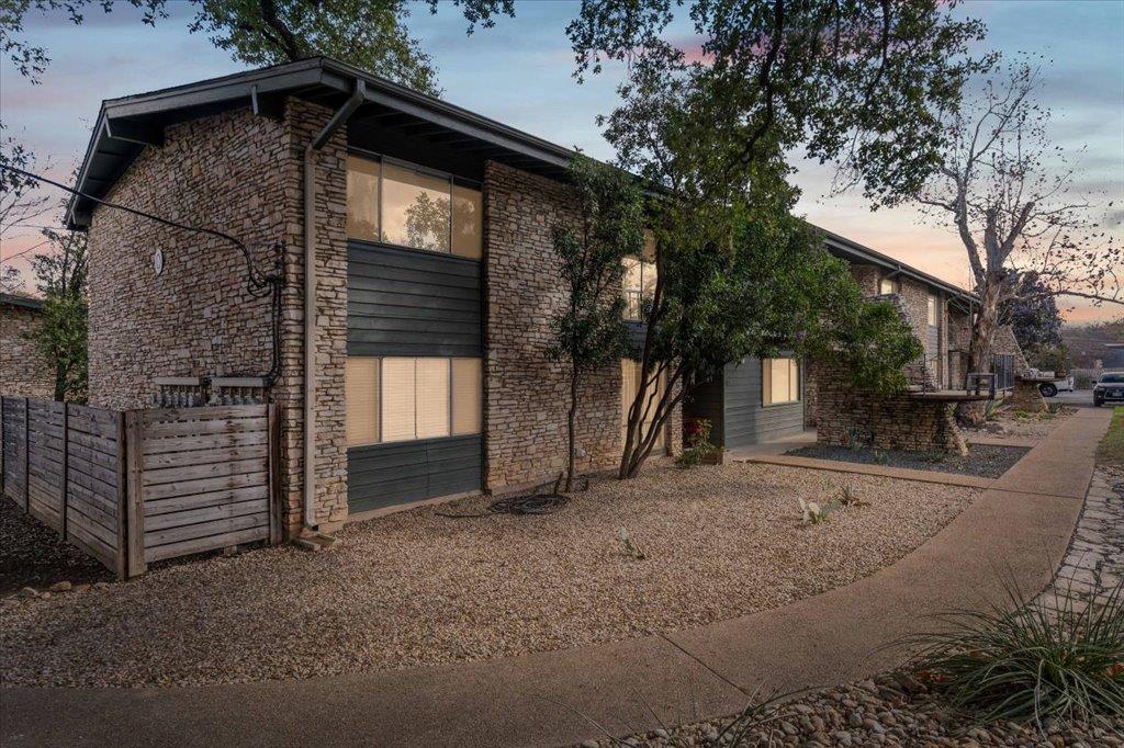1304 Mariposa DR # 206