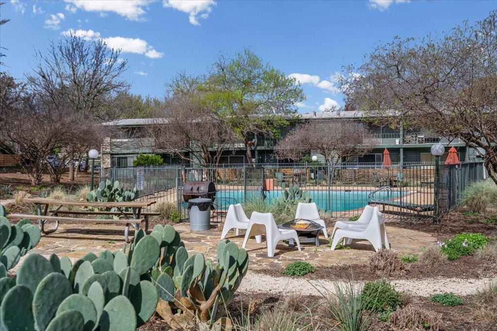 1304 Mariposa DR # 206