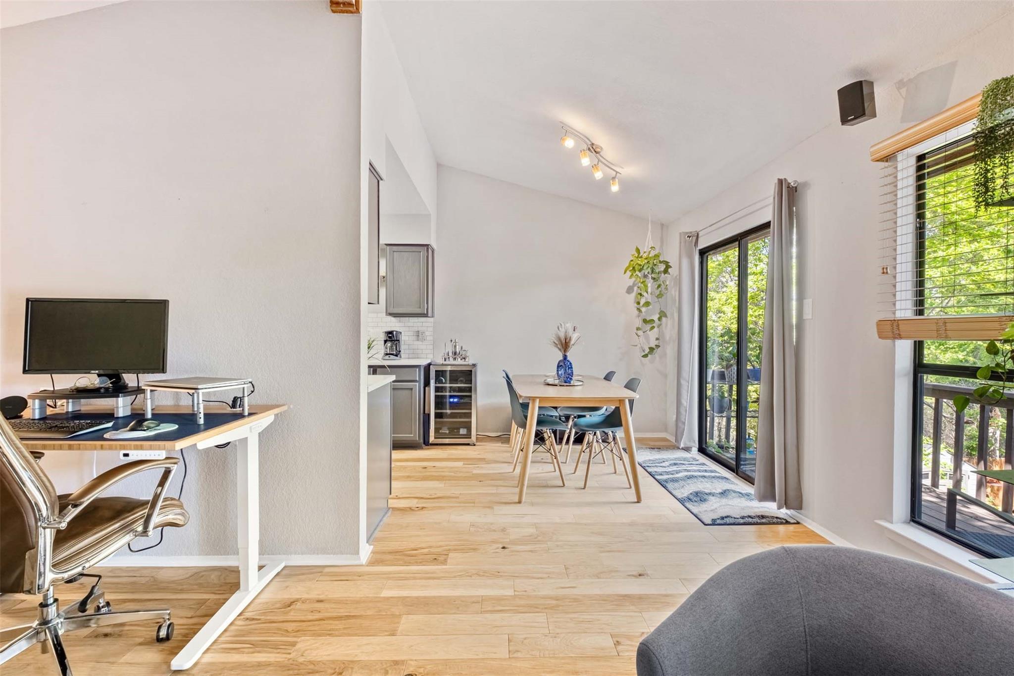 5602 Woodrow Ave # 204