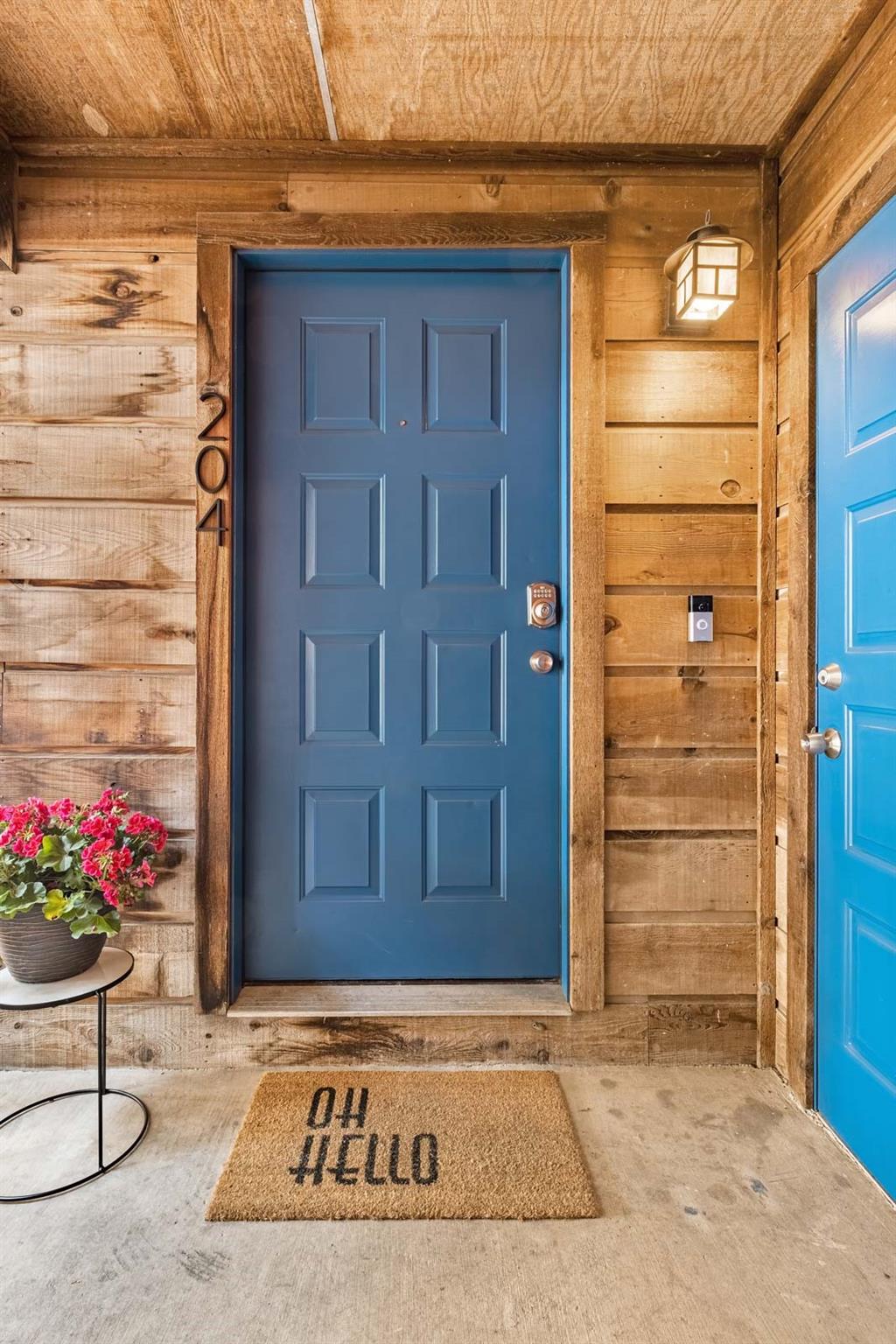 5602 Woodrow Ave # 204