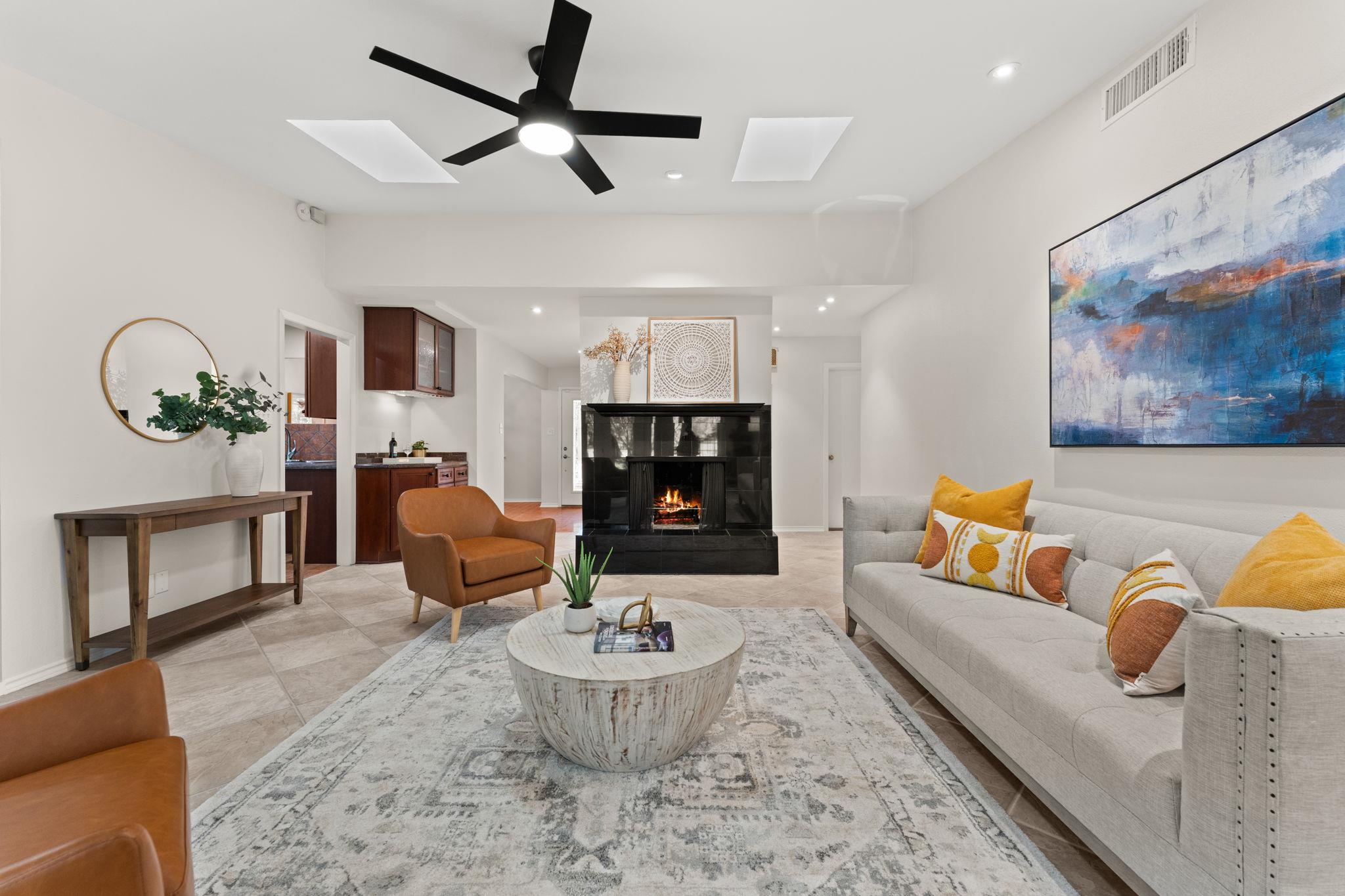 9109 Balcones Club DR