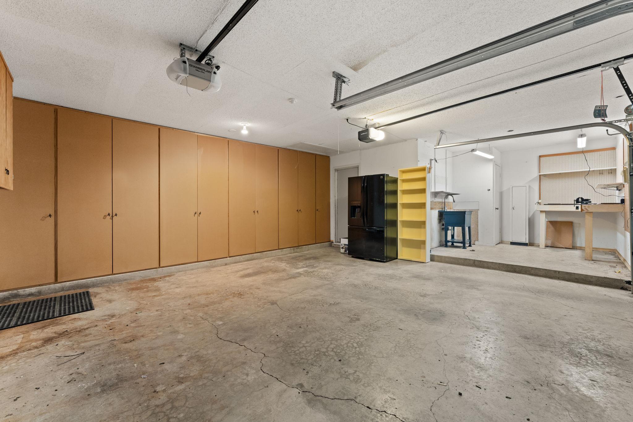 9109 Balcones Club DR