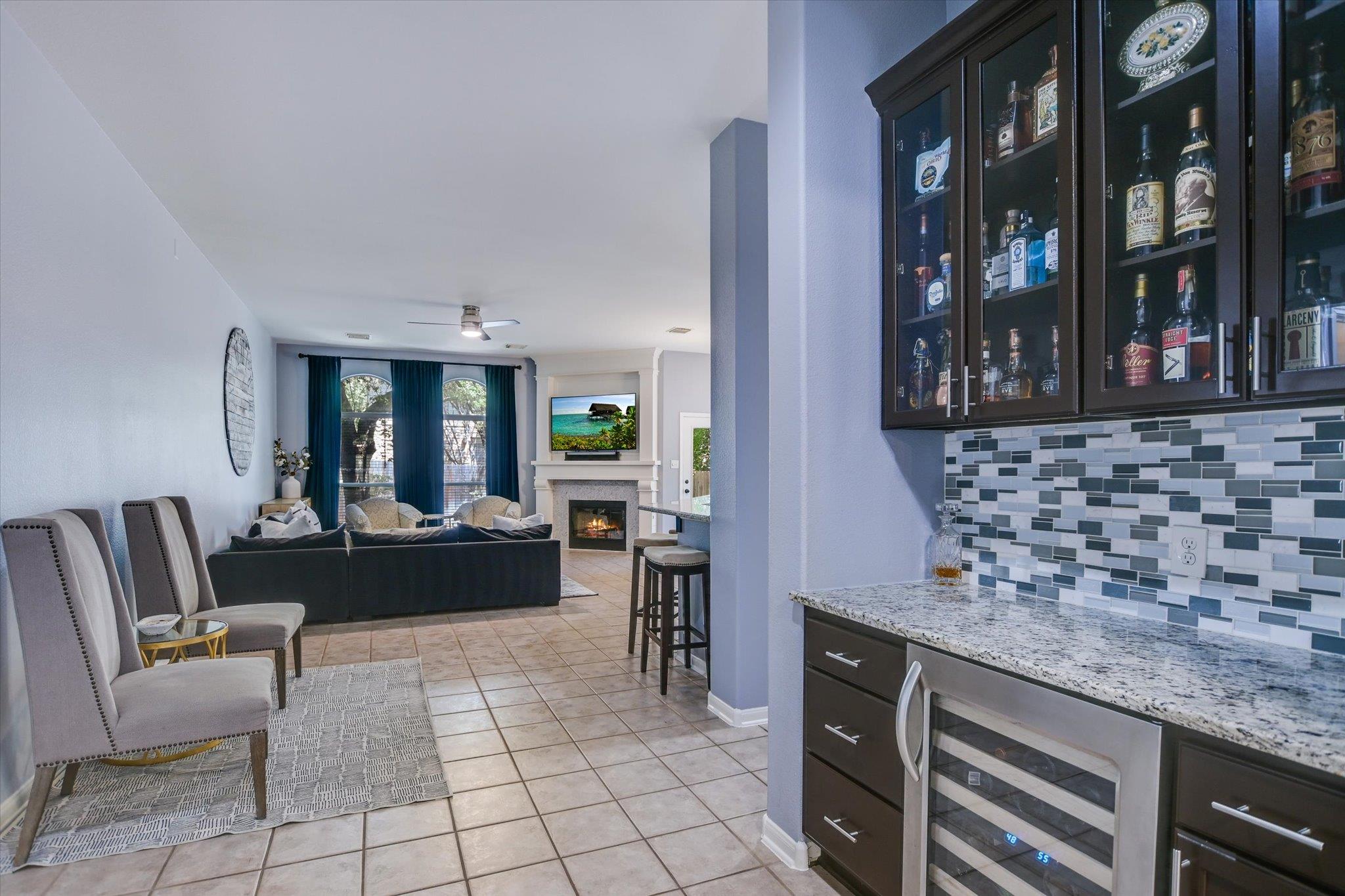 3918 Canyon Glen CIR