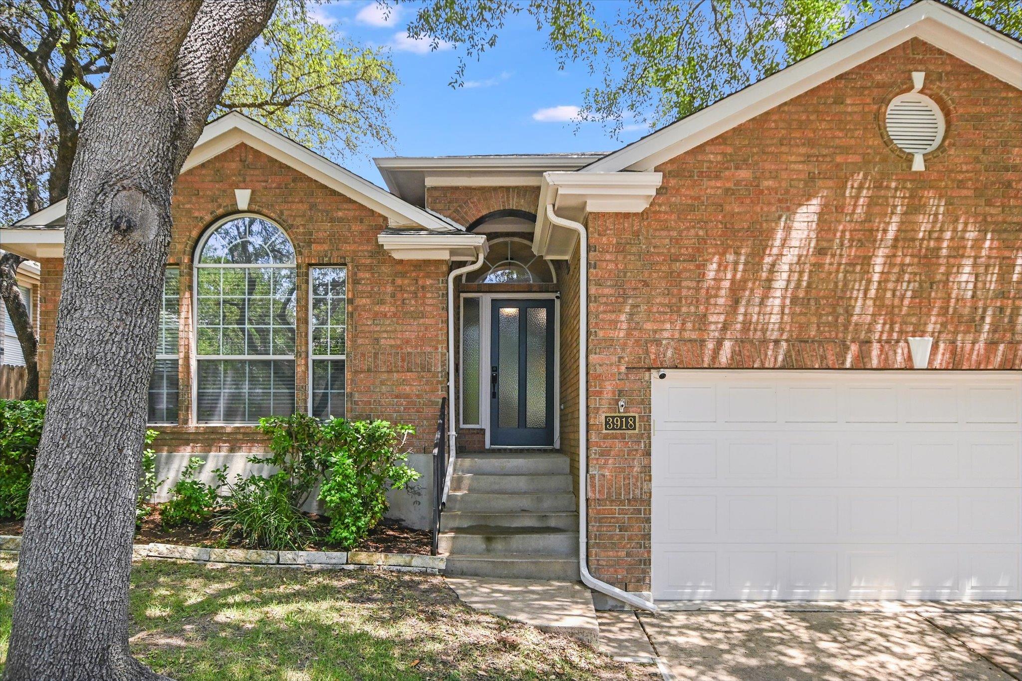 3918 Canyon Glen CIR