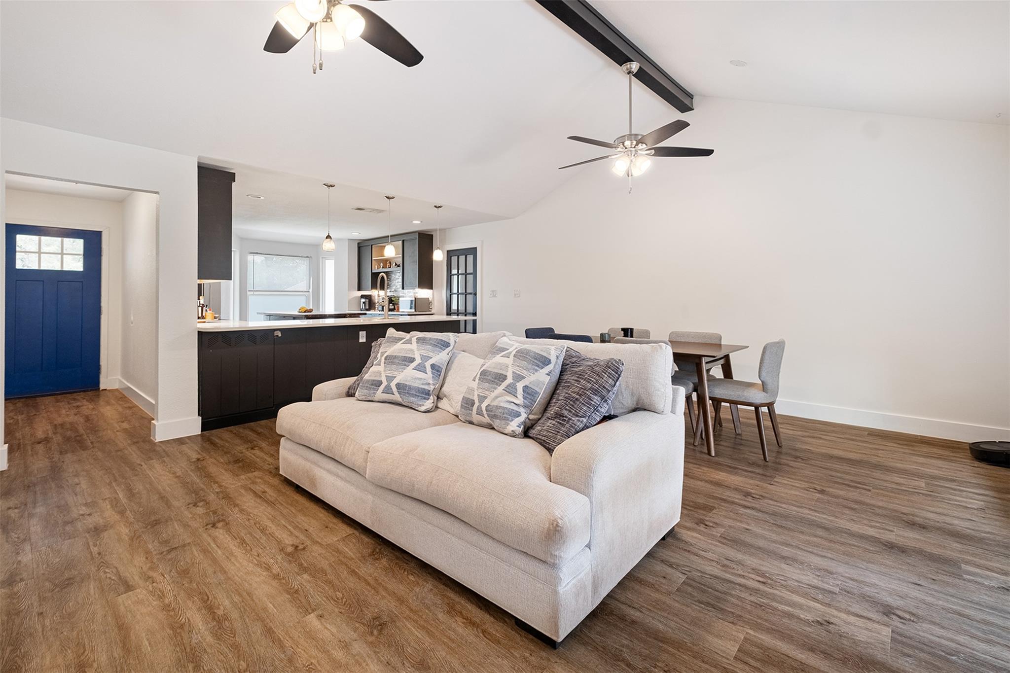 13516 Caldwell DR