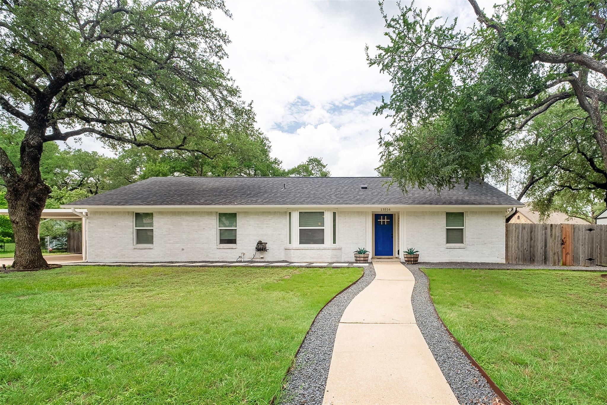 13516 Caldwell DR