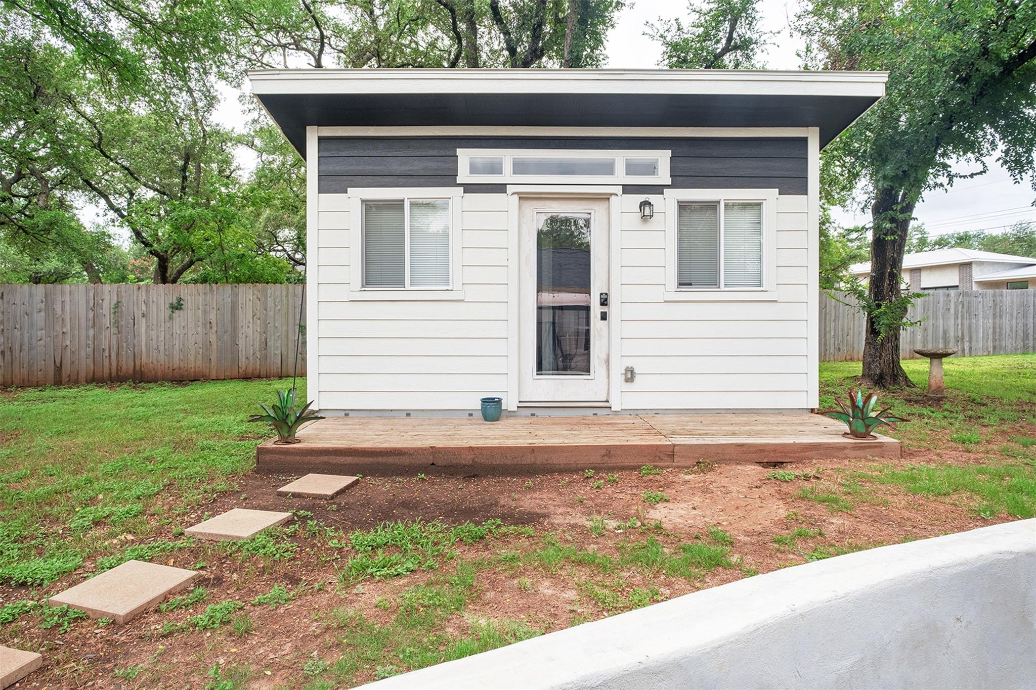 13516 Caldwell DR