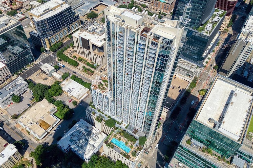 360 Nueces ST # 4008