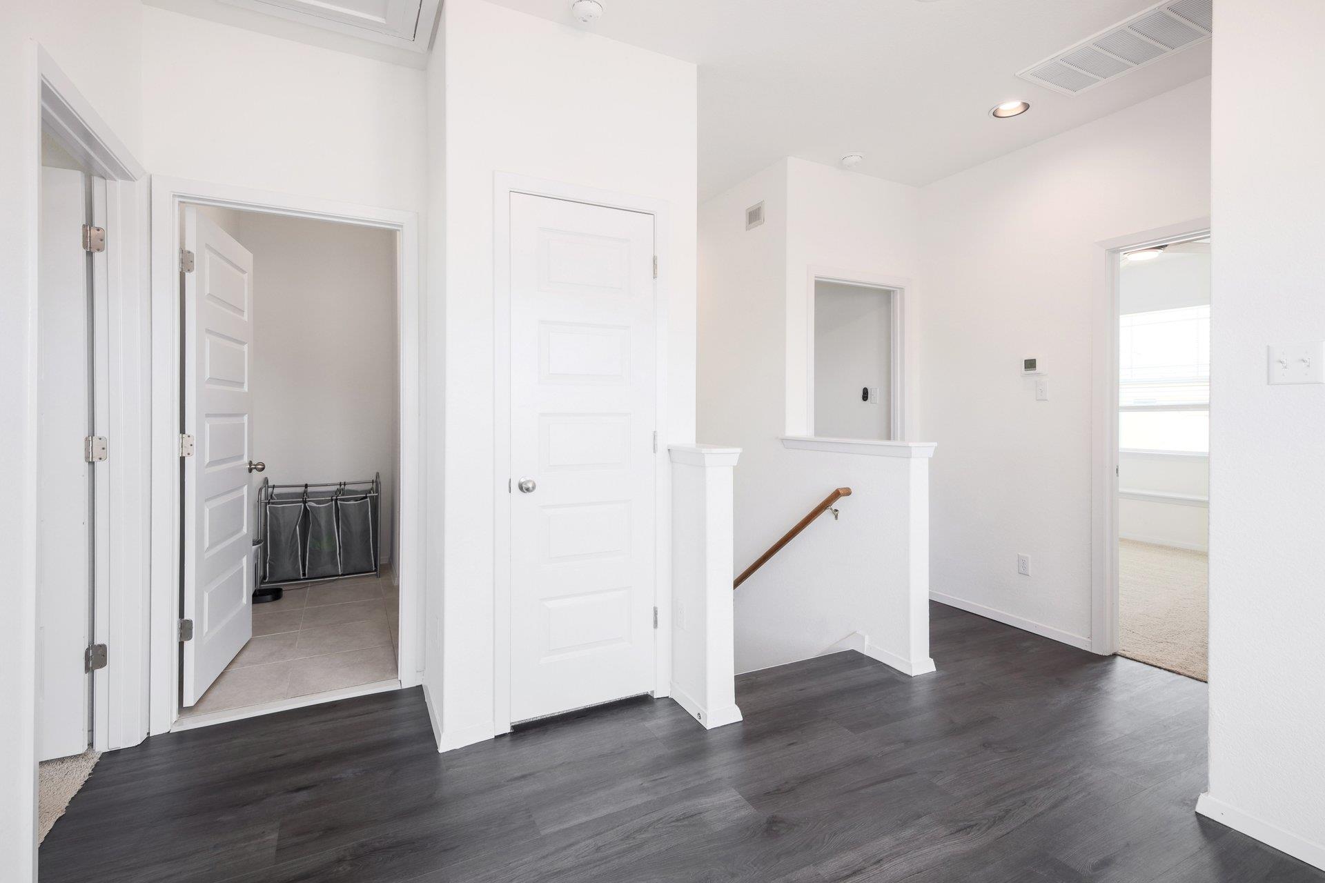 1408 Flint Knapper DR