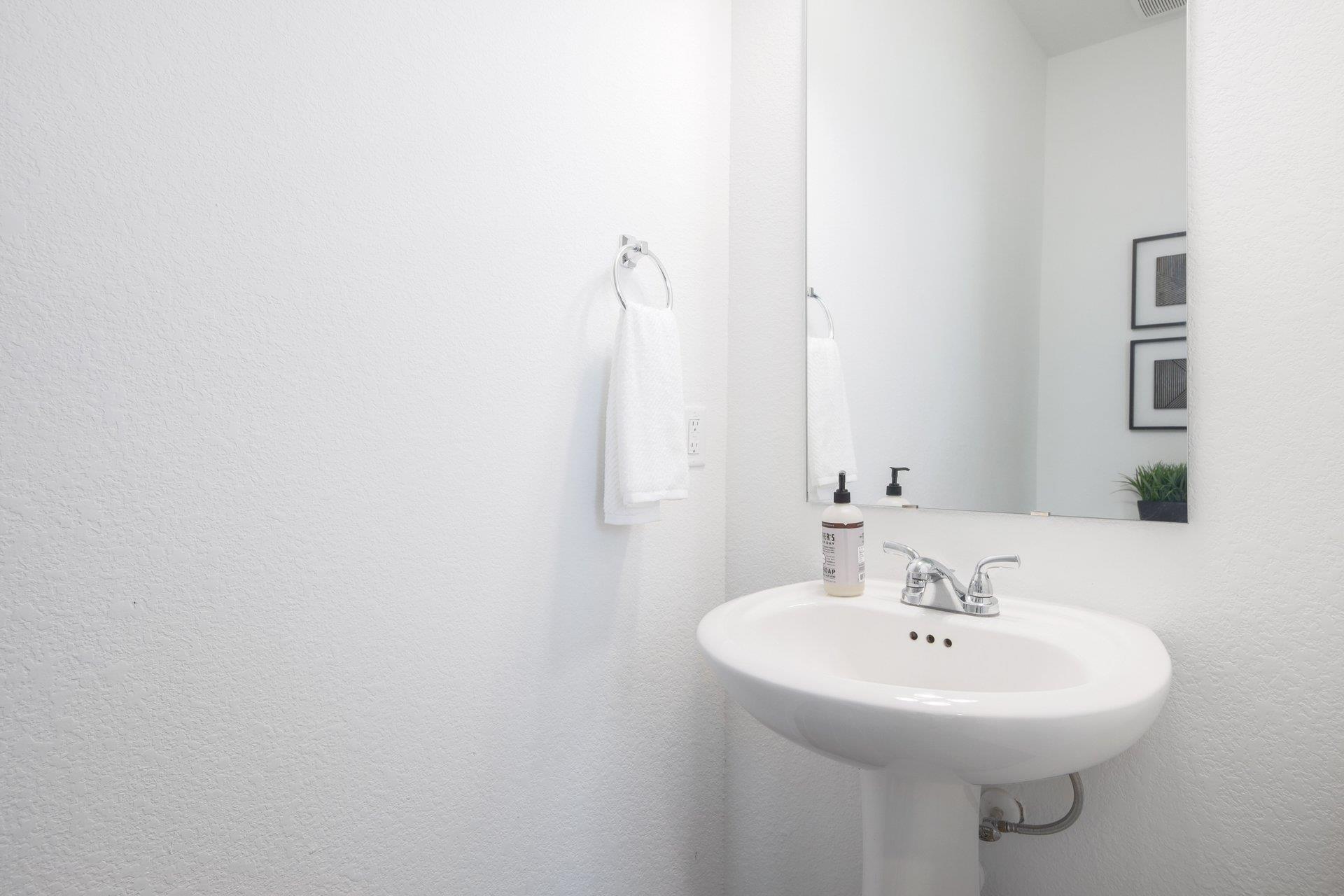 1408 Flint Knapper DR