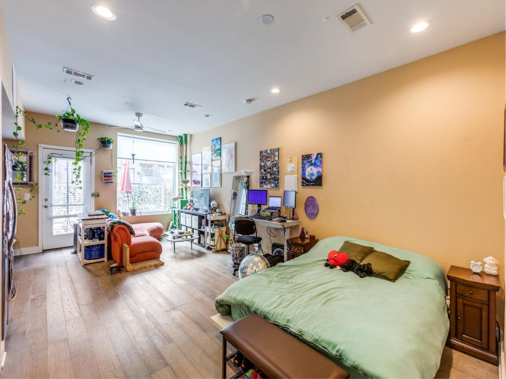 1800 E 4th ST # 223