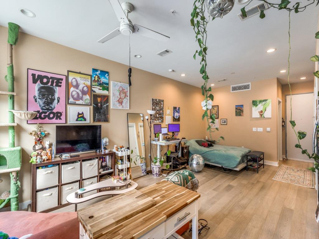 1800 E 4th ST # 223