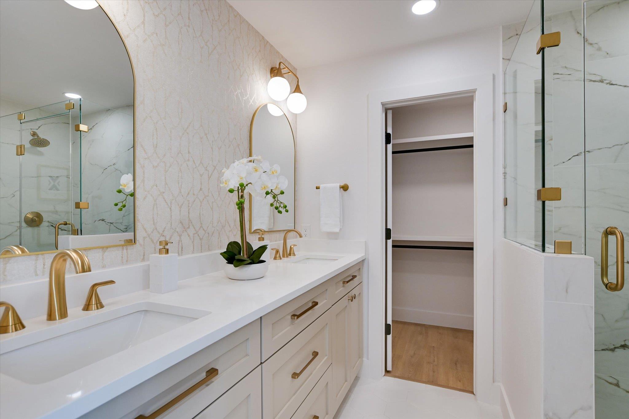 8300 Washita DR, Austin