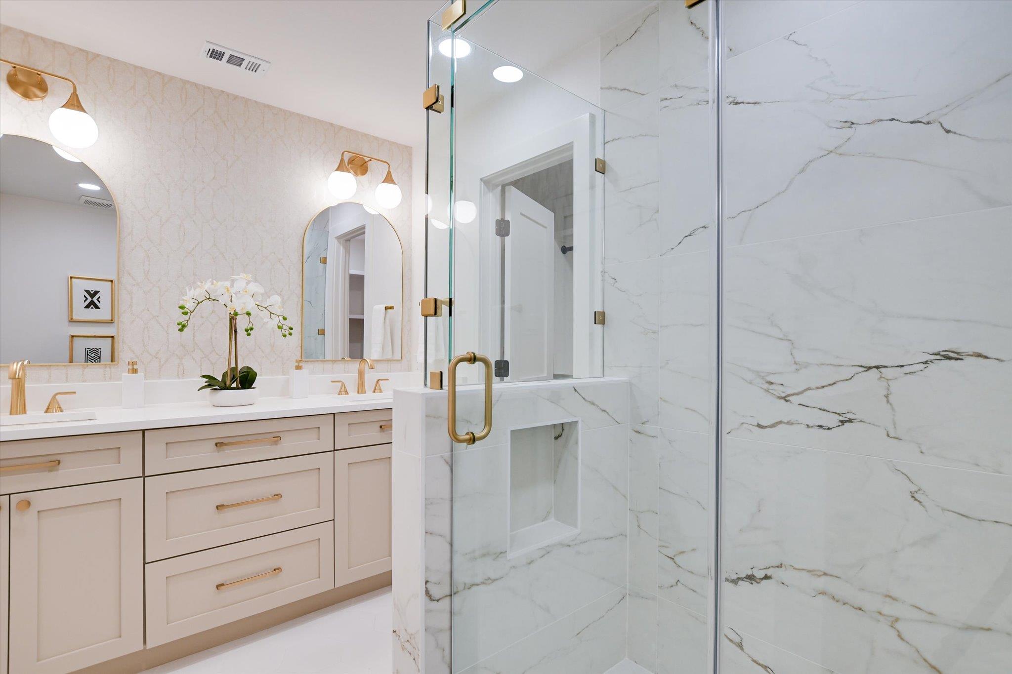 8300 Washita DR, Austin