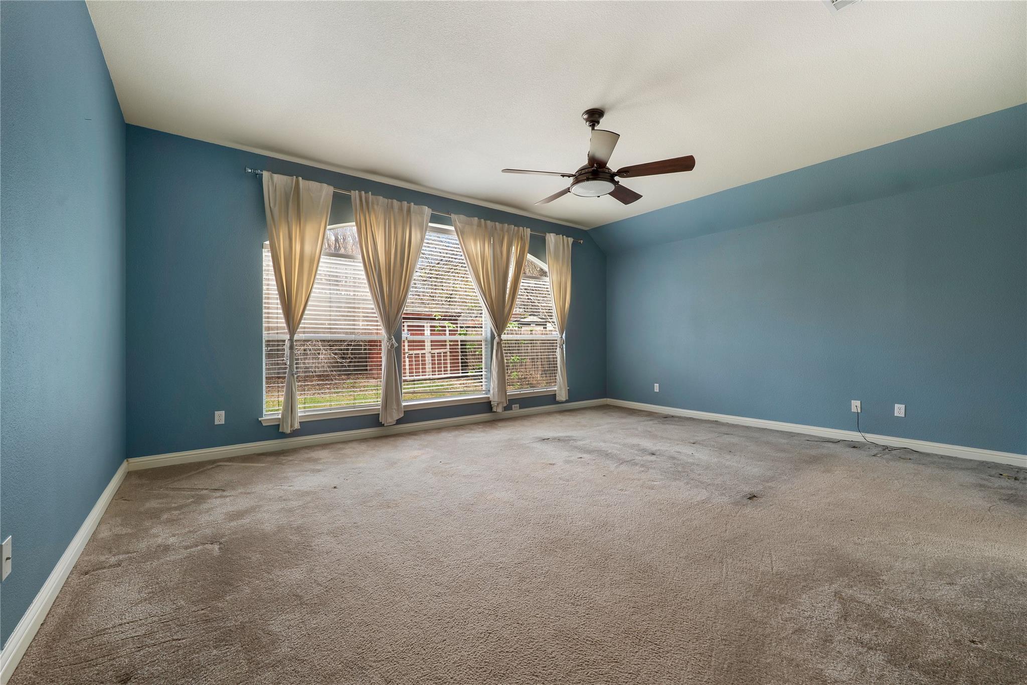 1102 Canyon Maple RD