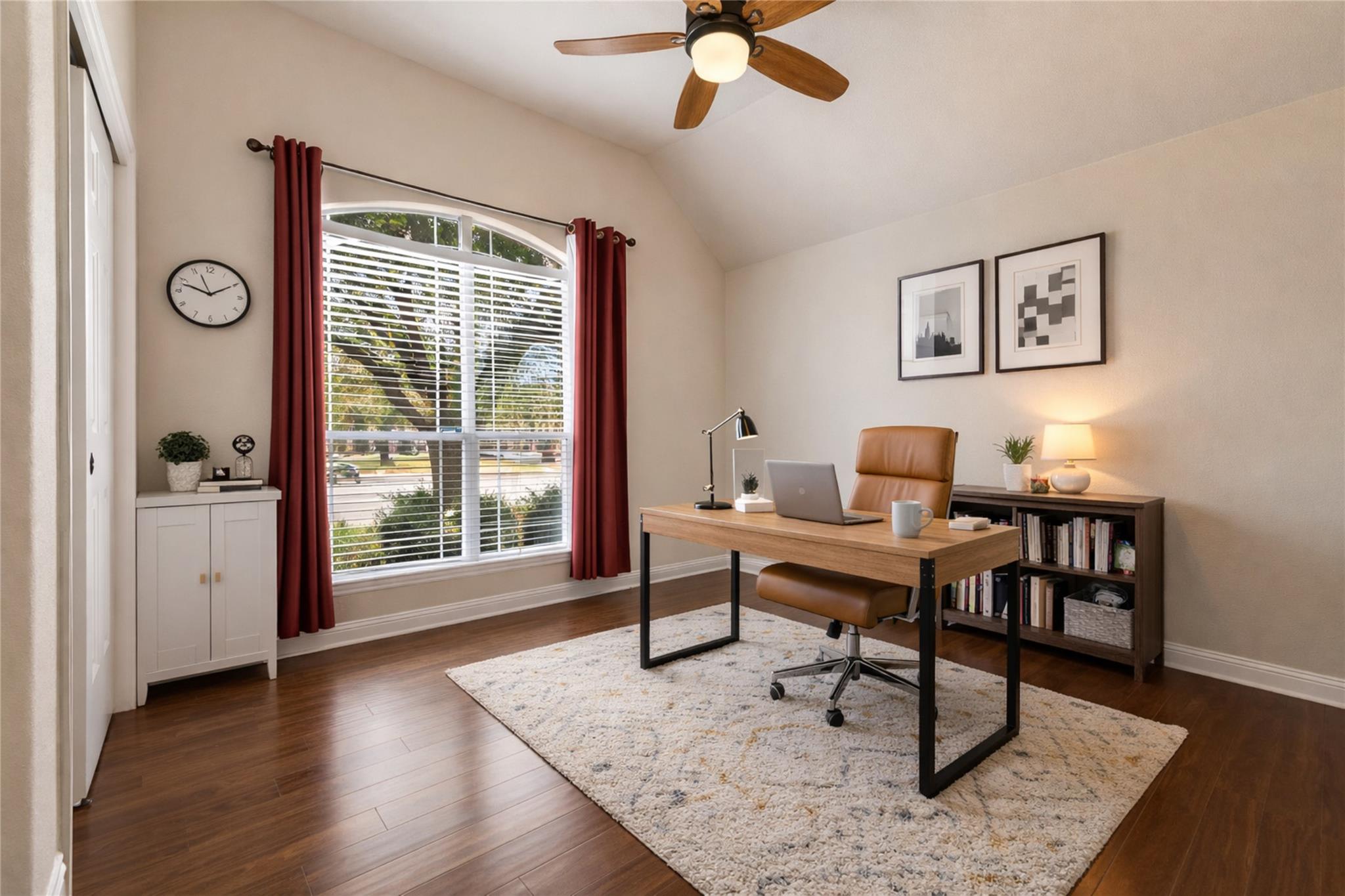 1102 Canyon Maple RD