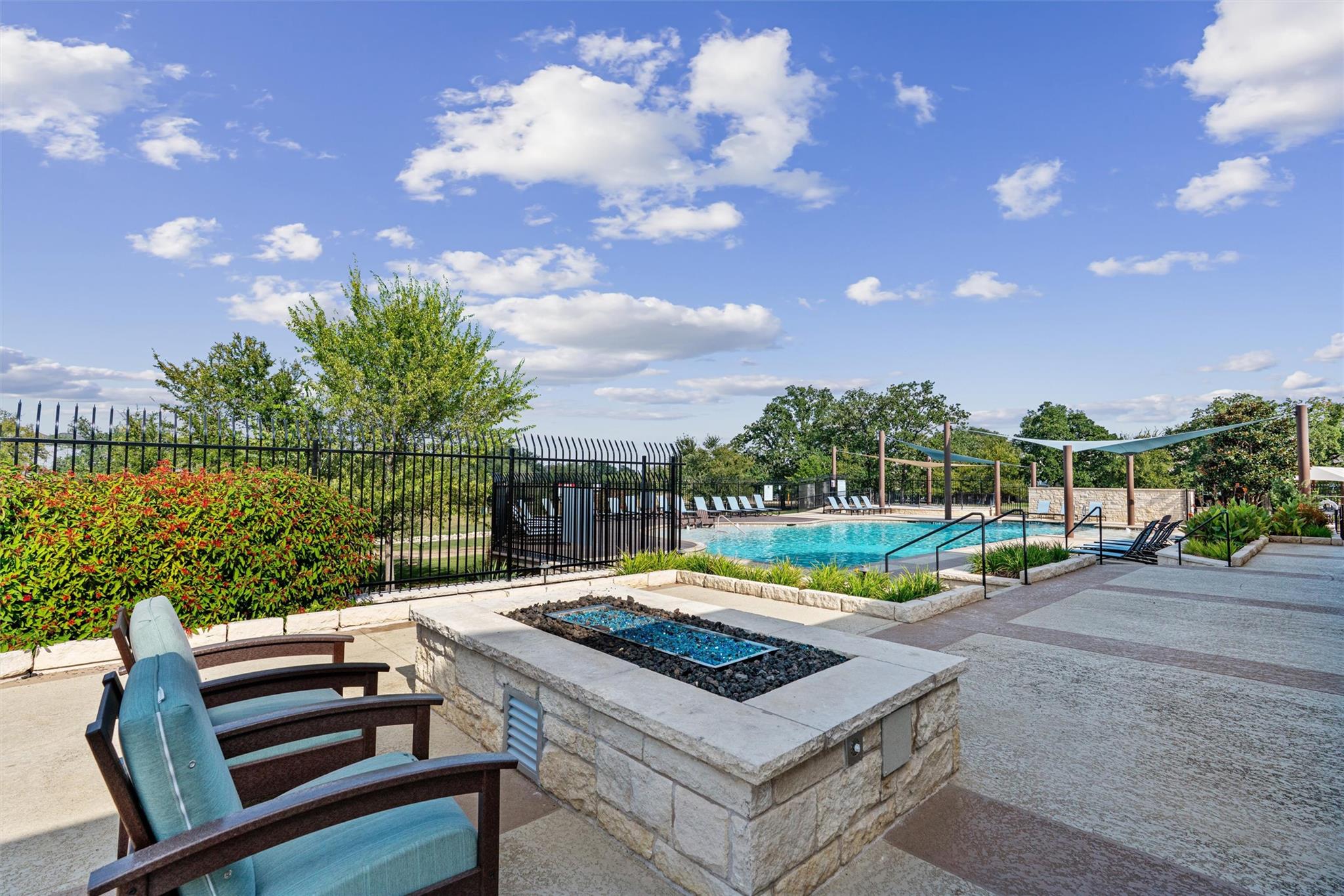 500 Briar Stone CT