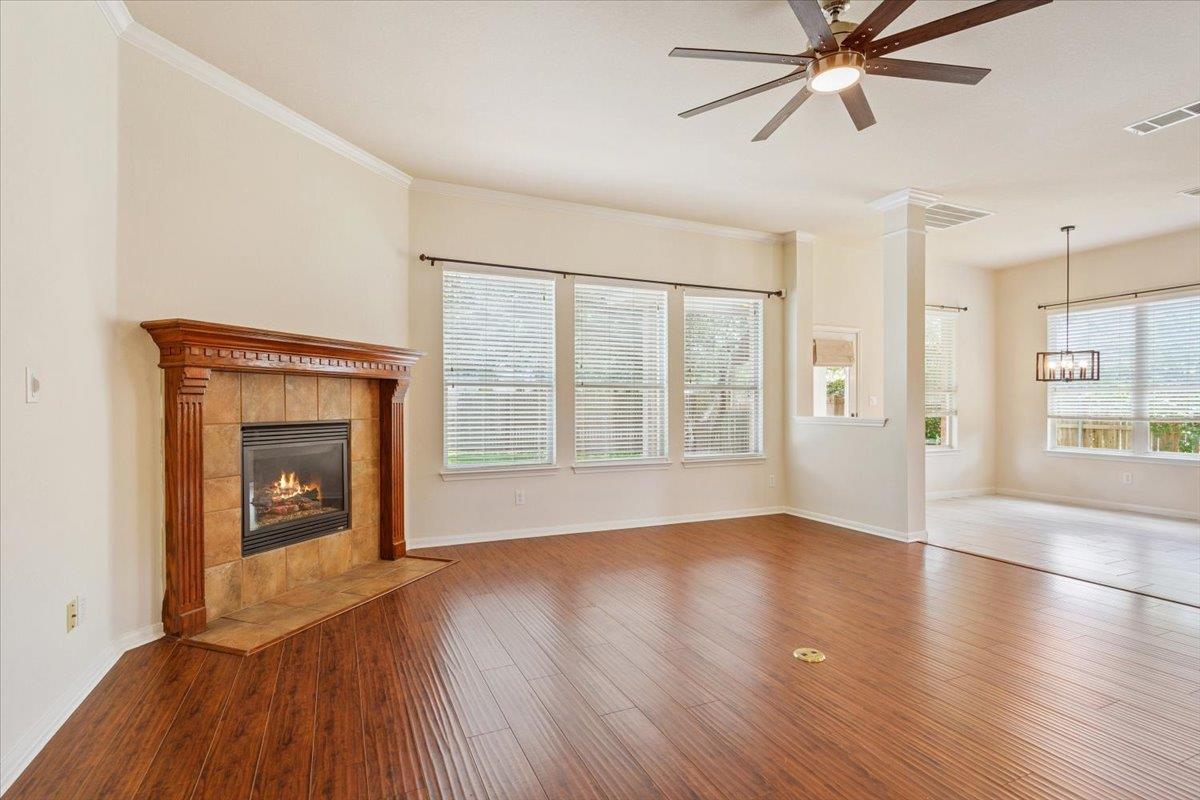 102 Country View WAY