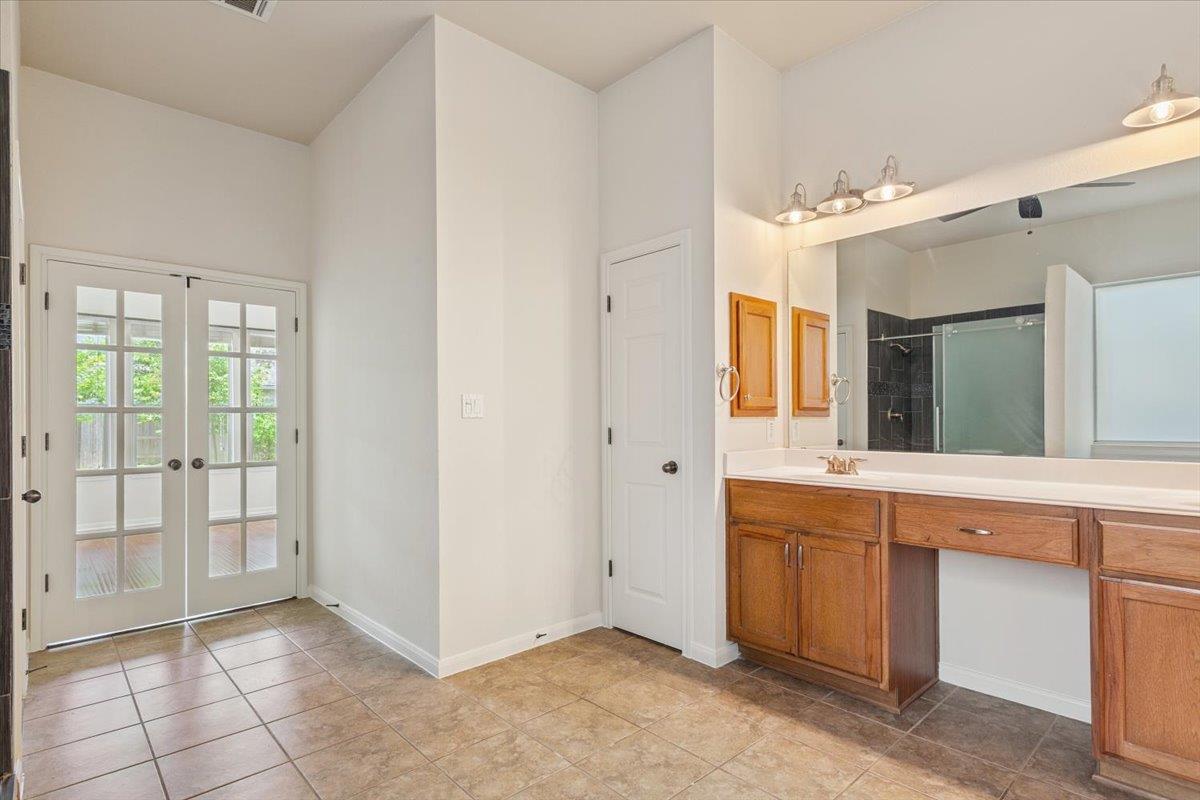 102 Country View WAY
