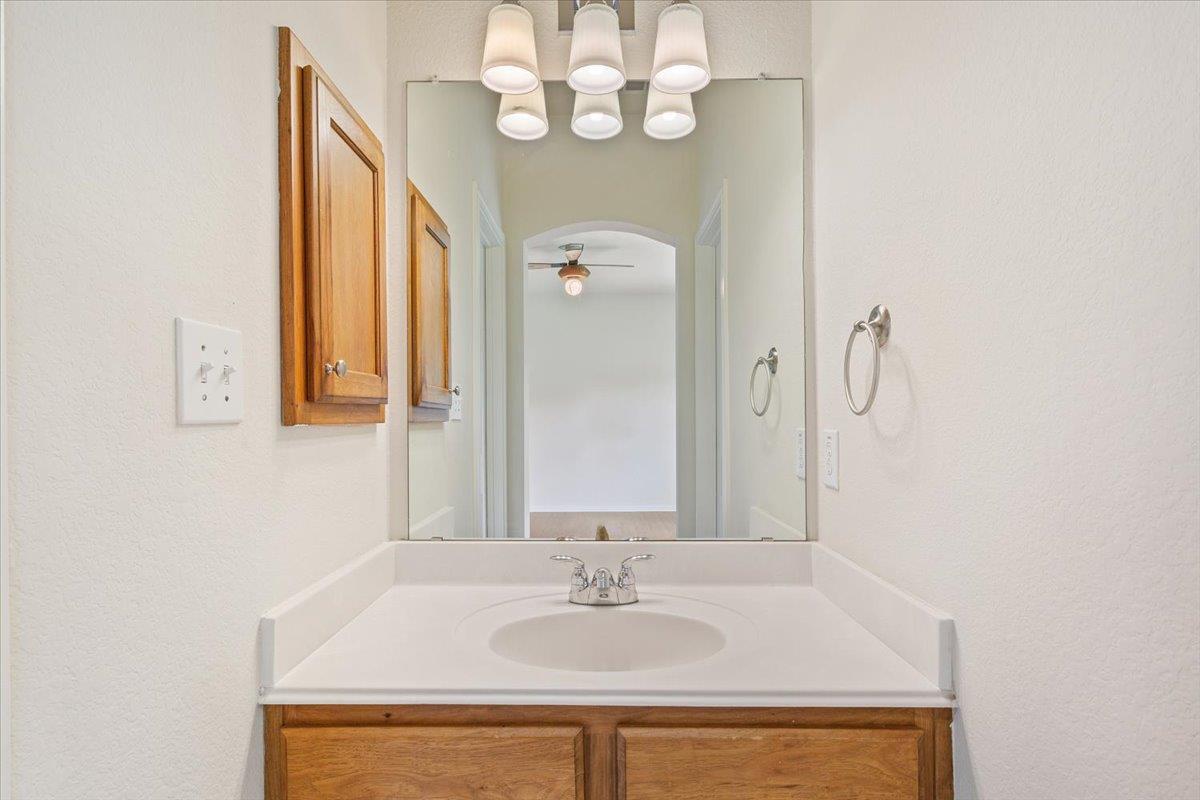 102 Country View WAY