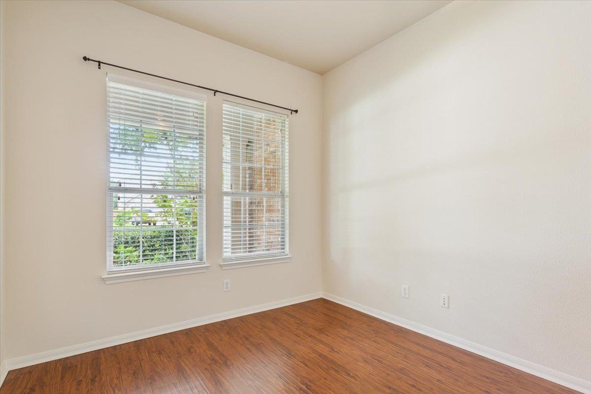 102 Country View WAY