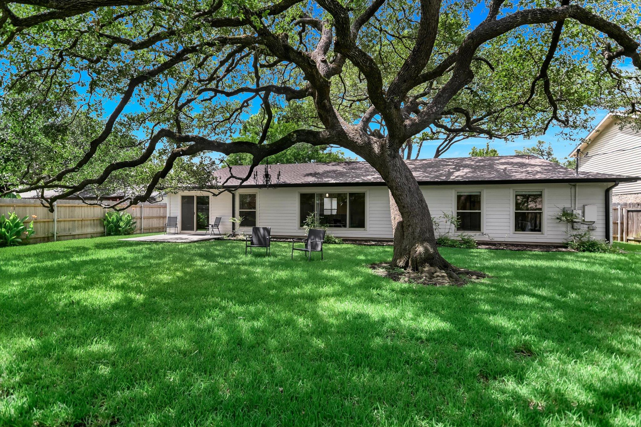 7203 North Ute TRL