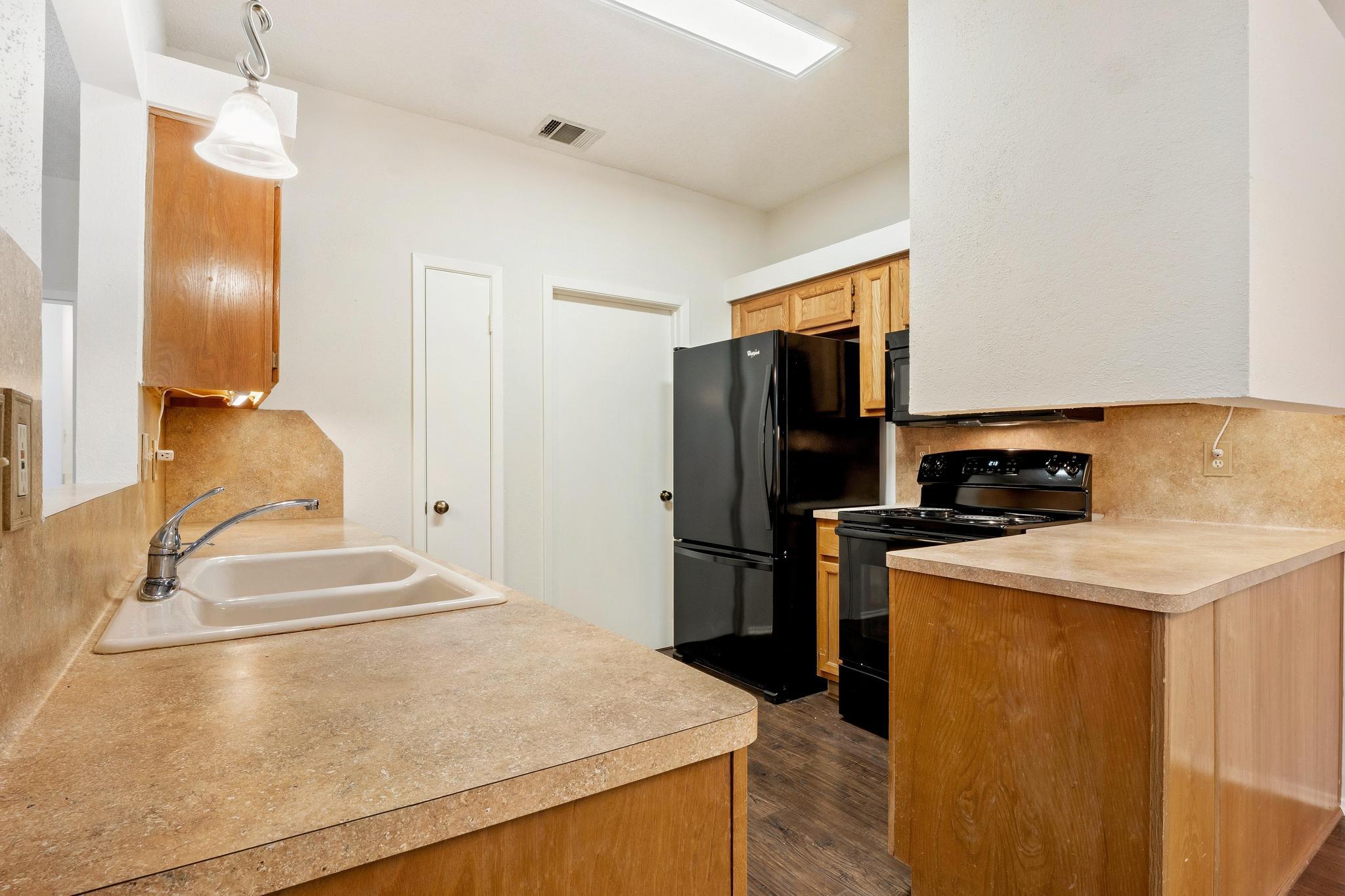 6501 Brush Country RD # 109