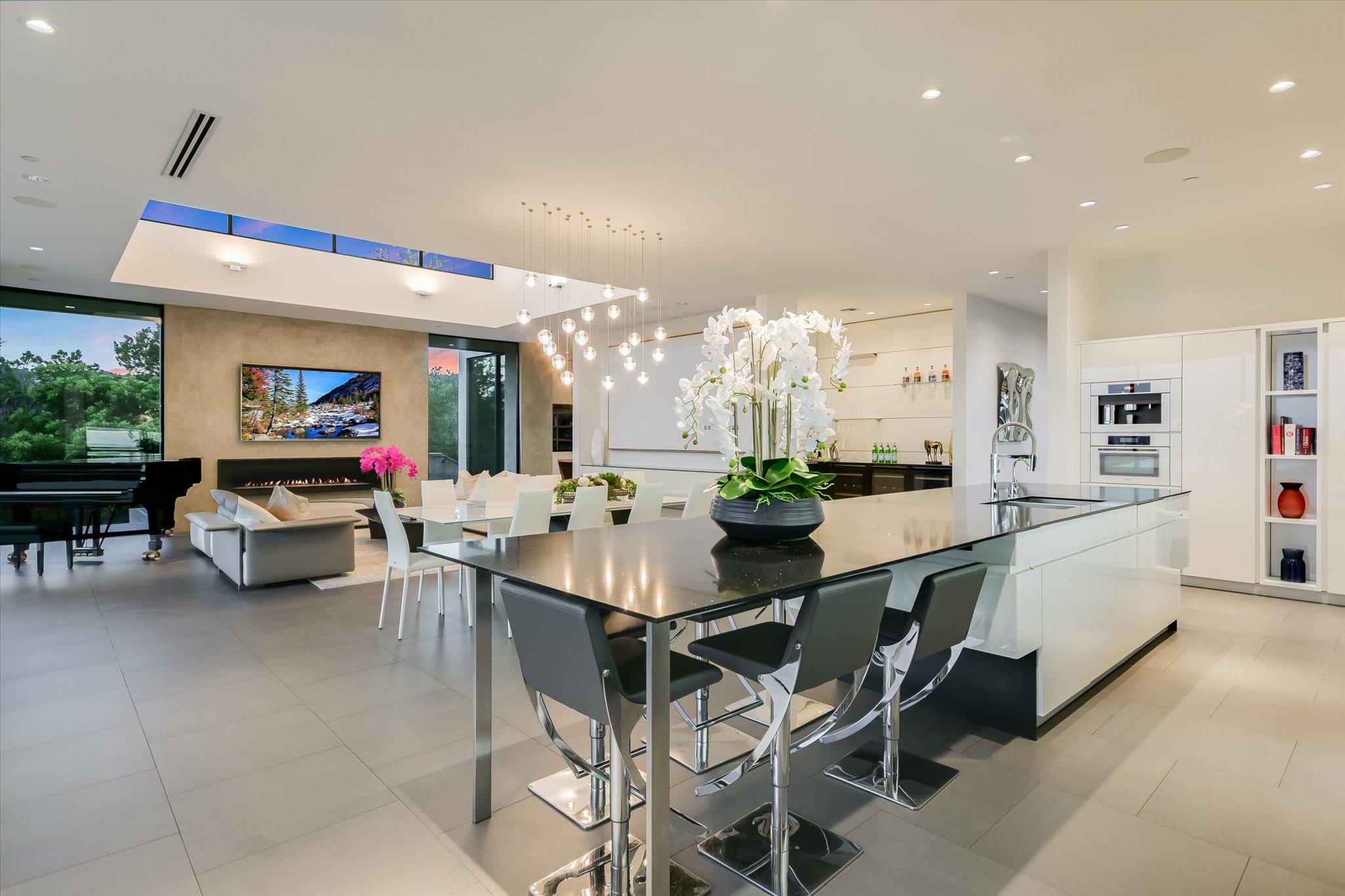 901 Terrace Mountain DR