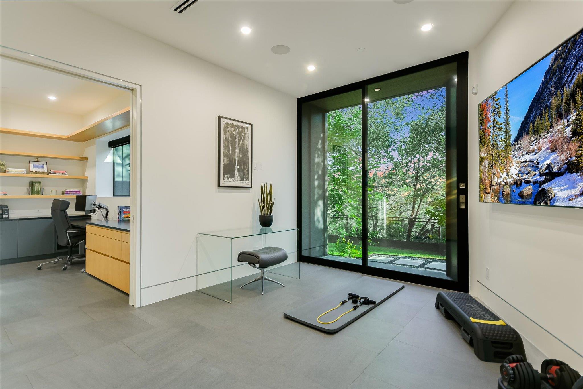 901 Terrace Mountain DR