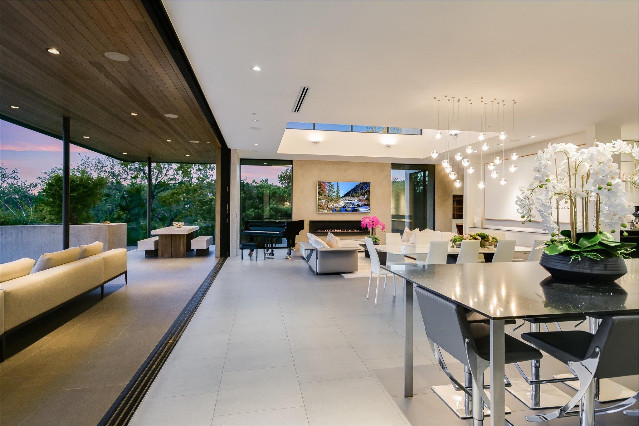 901 Terrace Mountain DR