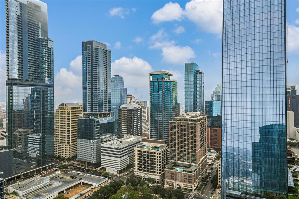 360 Nueces ST # 3609