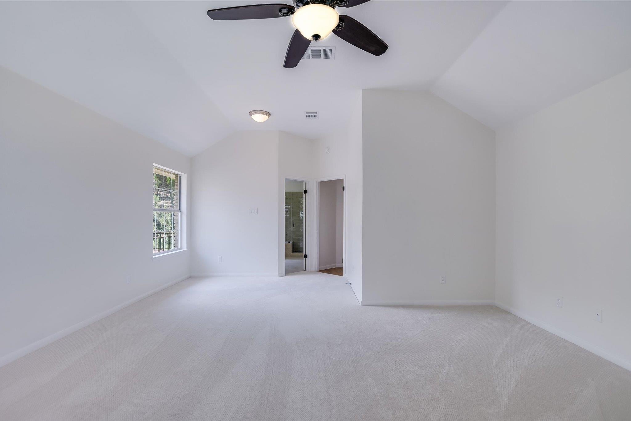 7716 Lakewood DR