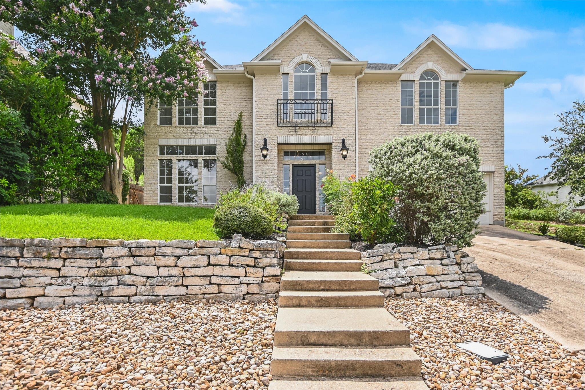 7716 Lakewood DR