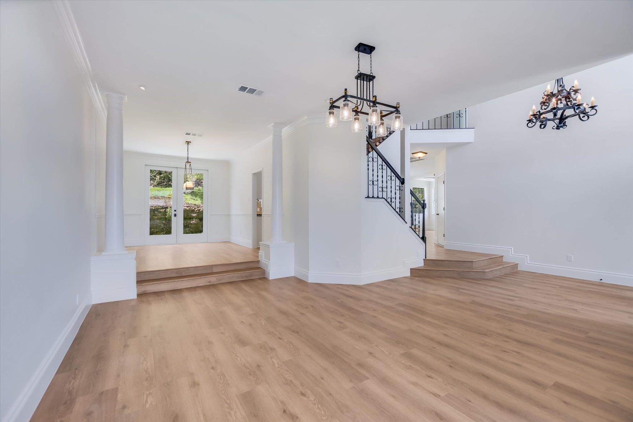 7716 Lakewood DR