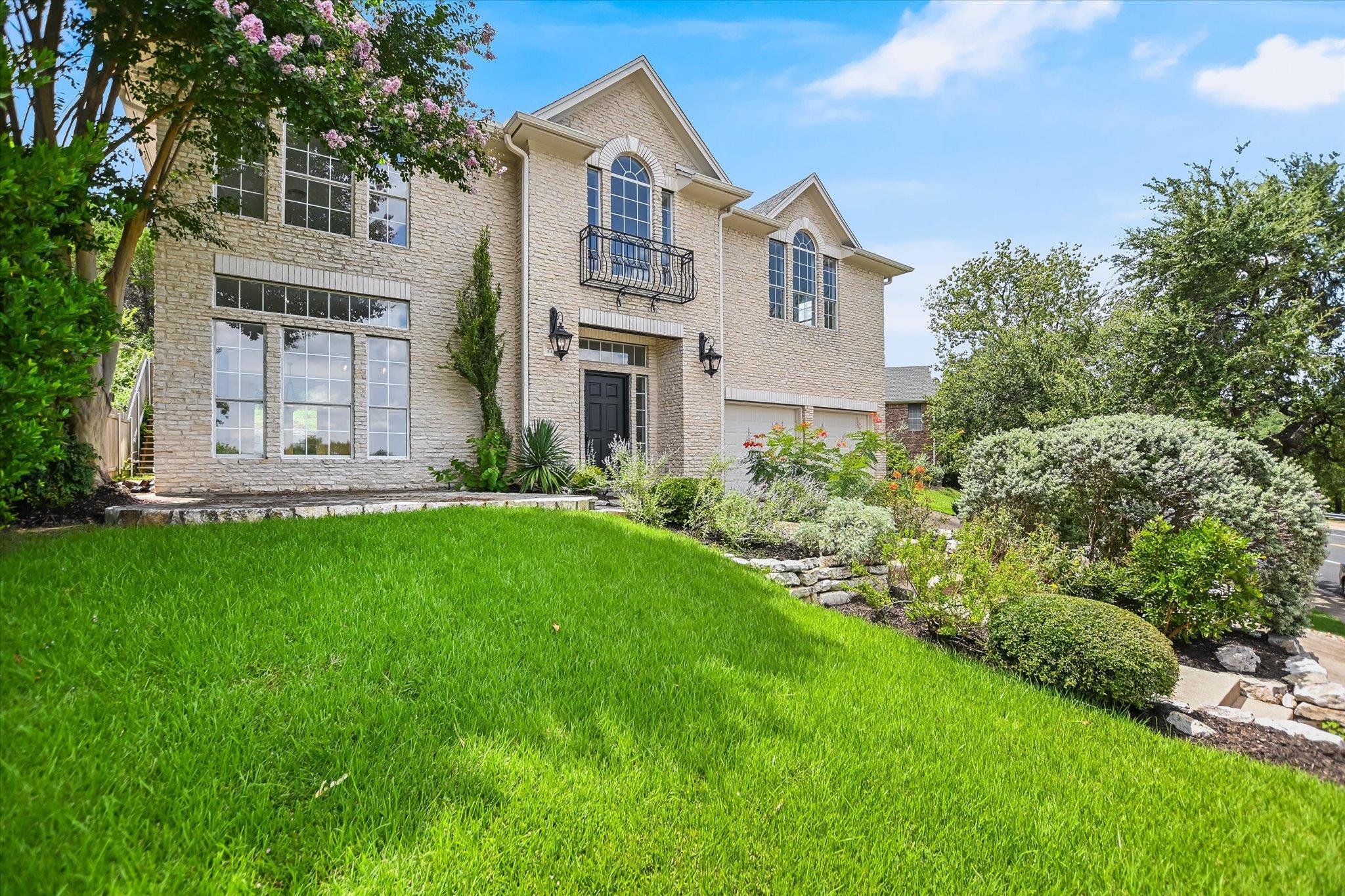 7716 Lakewood DR