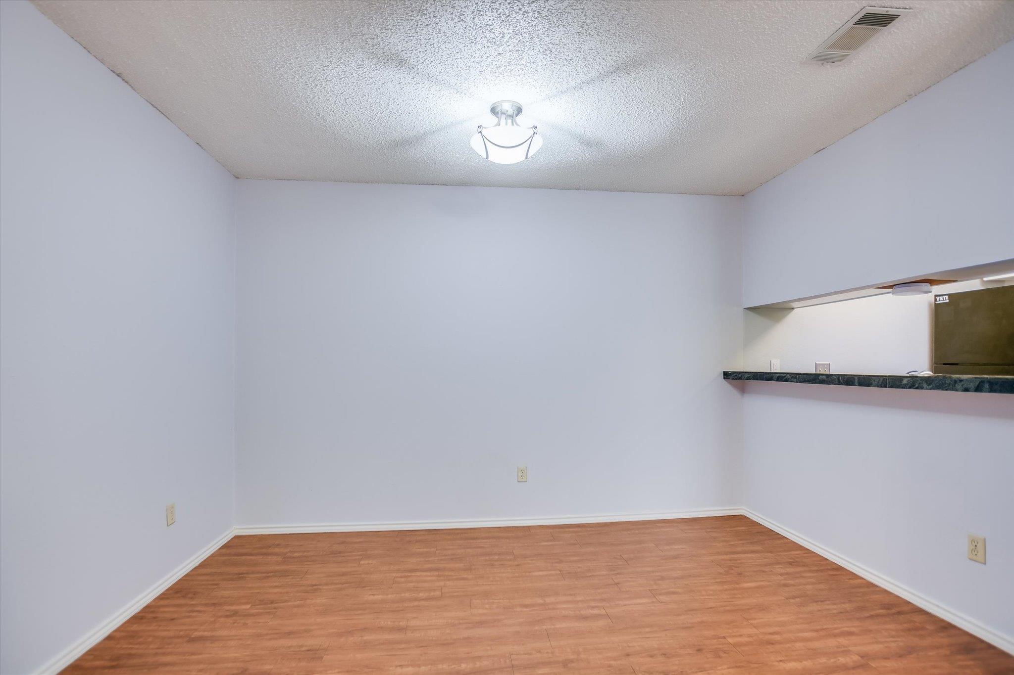 1202 Thorpe LN # 407